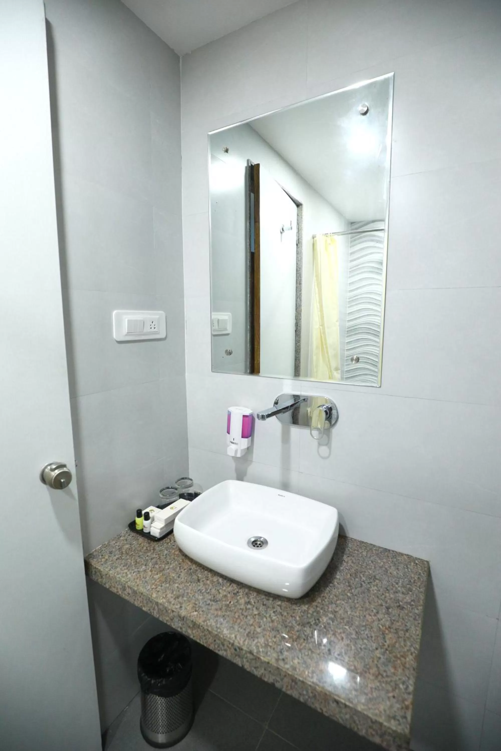 Deluxe Room in HOTEL THE GRANDLADHUKARA