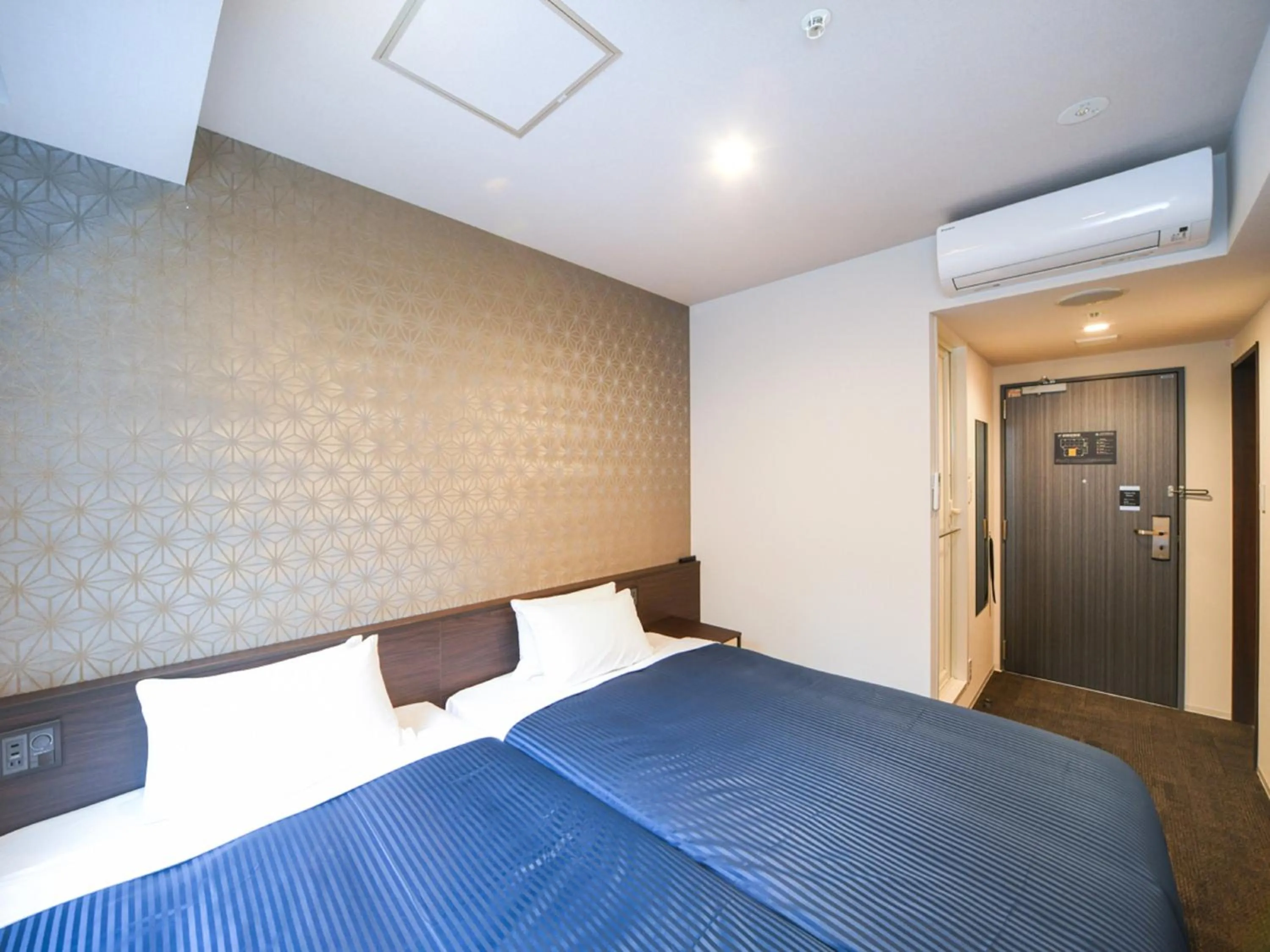 Twin Room - single occupancy - Non-Smoking in HOTEL LiVEMAX Nihonbashi Koamicho