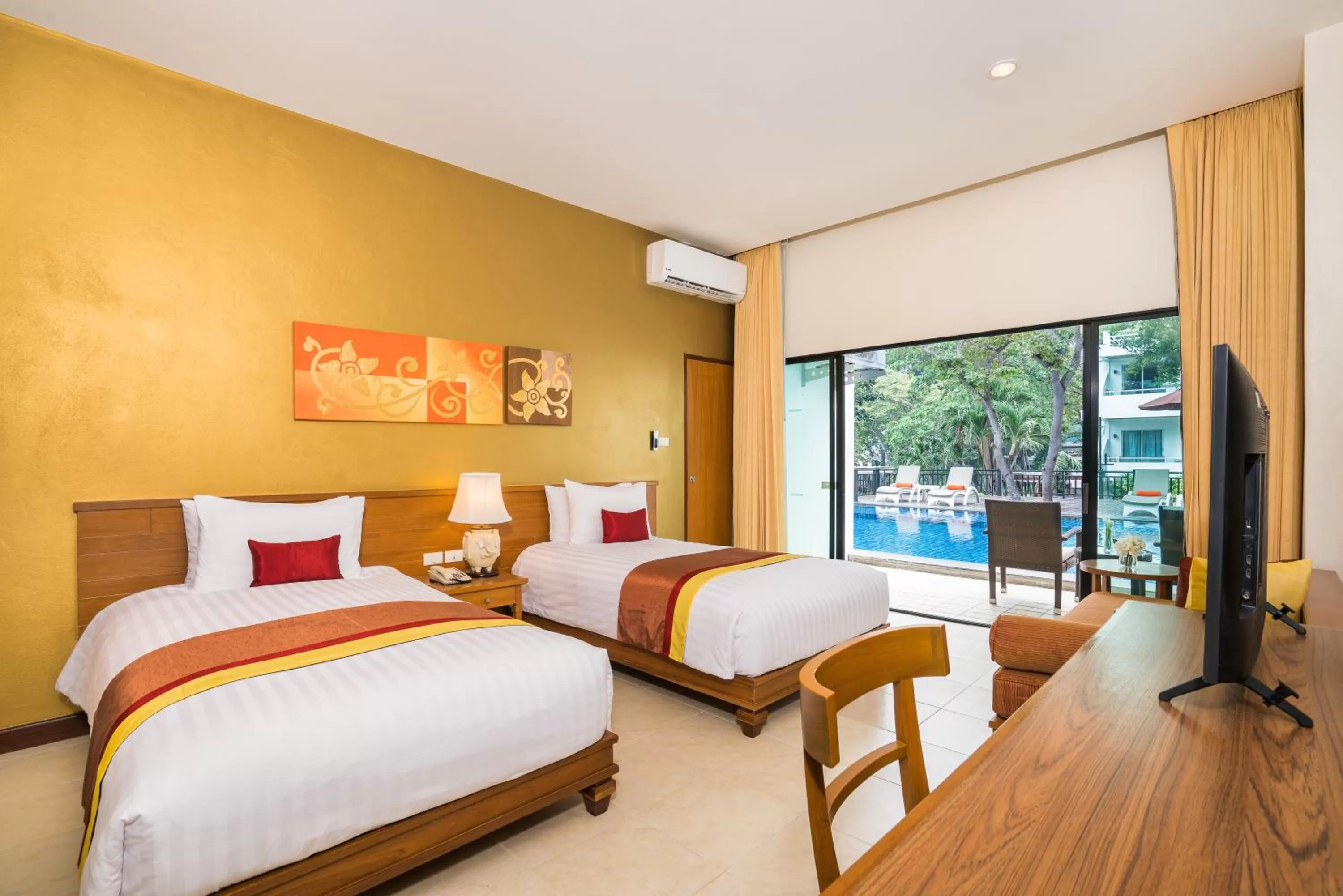 Deluxe Double or Twin Room with Pool Access in Cosy Beach Hotel - SHA Extra Plus