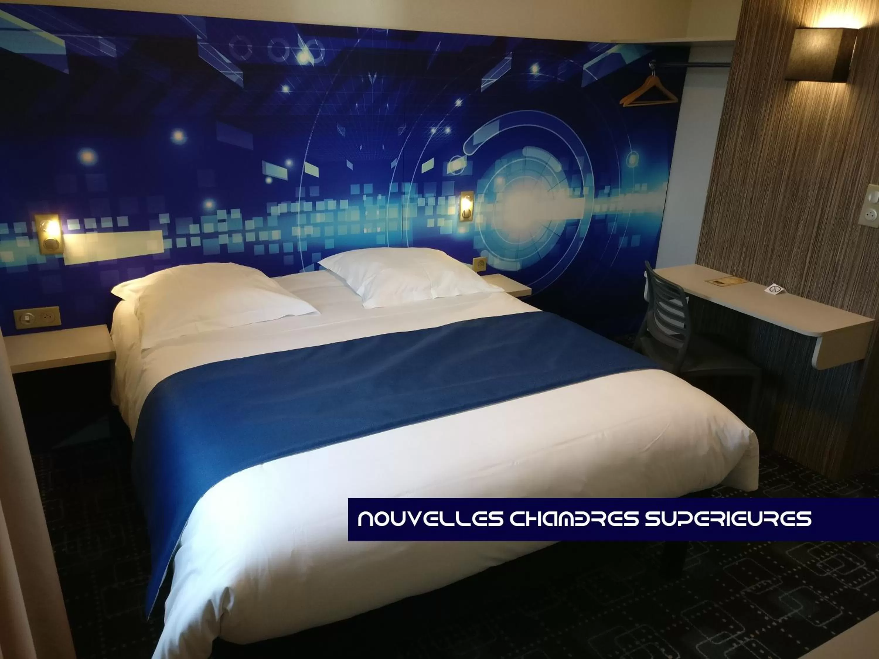 Double Room in Kyriad Poitiers Jules Verne Site du Futuroscope