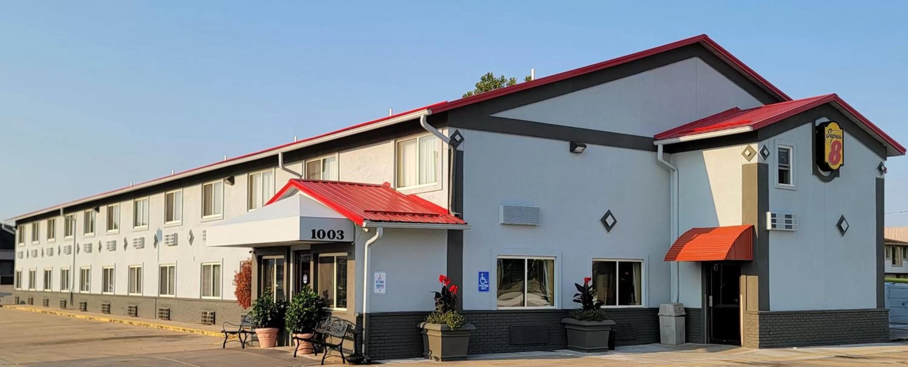Property building in Super 8 by Wyndham Jacksonville