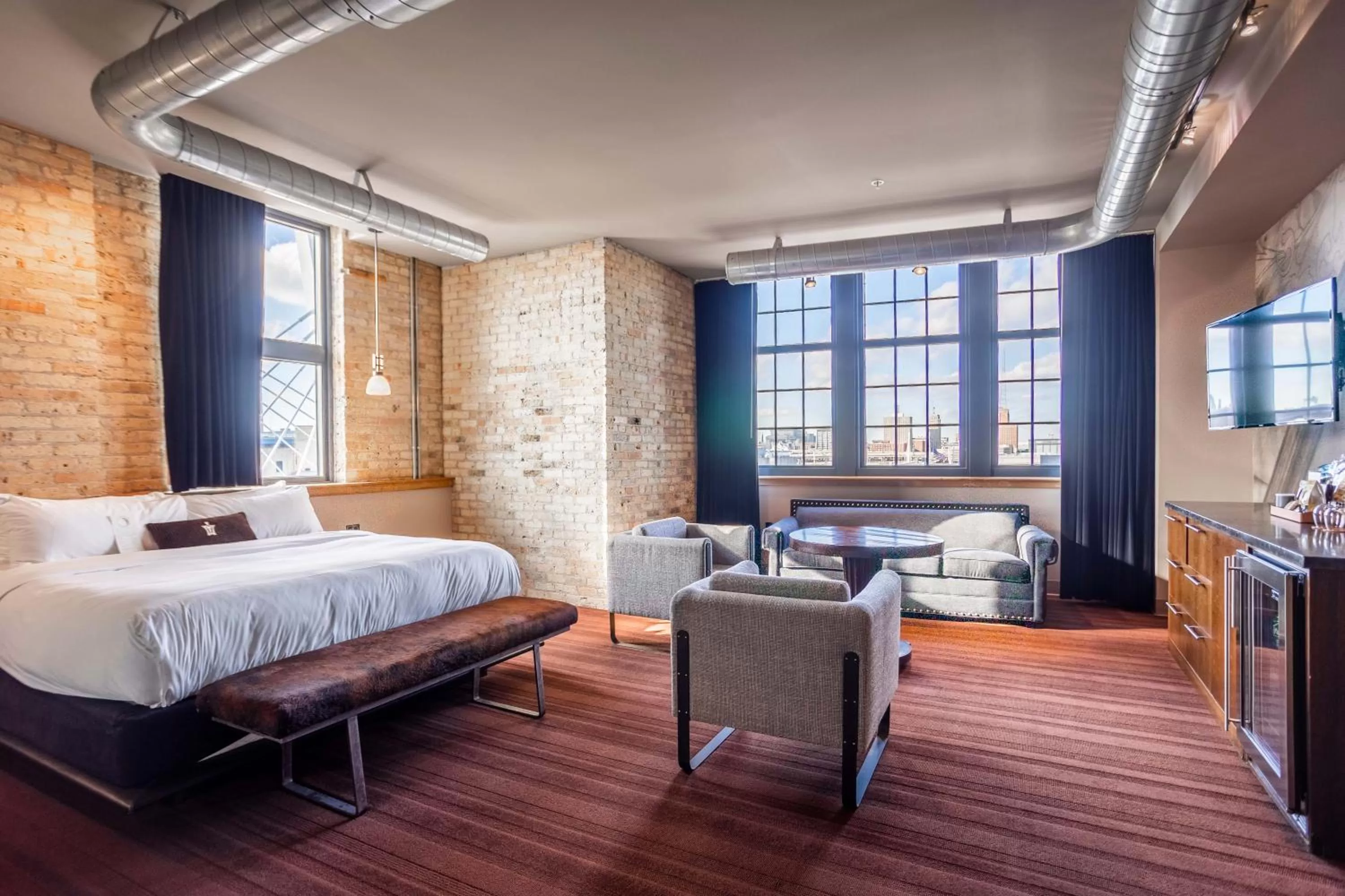 Corner Alcove Room in The Iron Horse Hotel