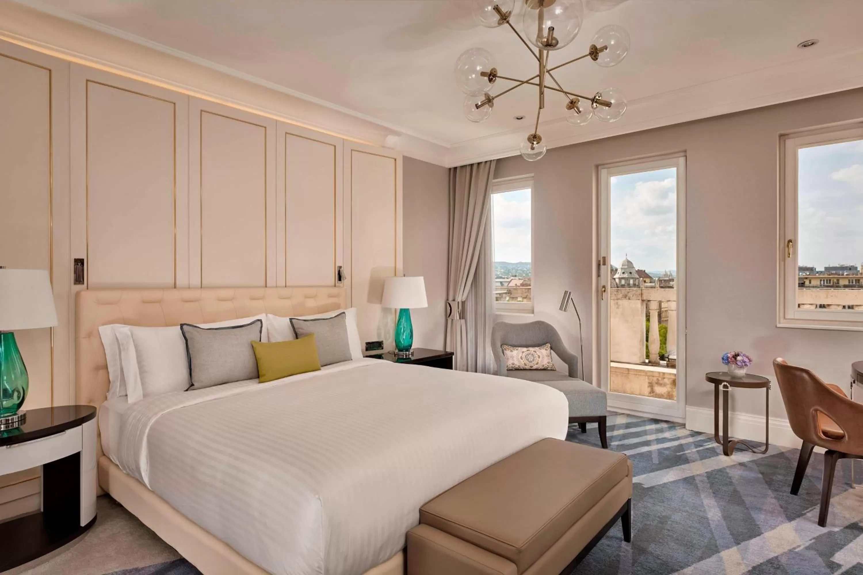 Club King Room in Al Habtoor Palace Budapest, Preferred Hotels & Resorts