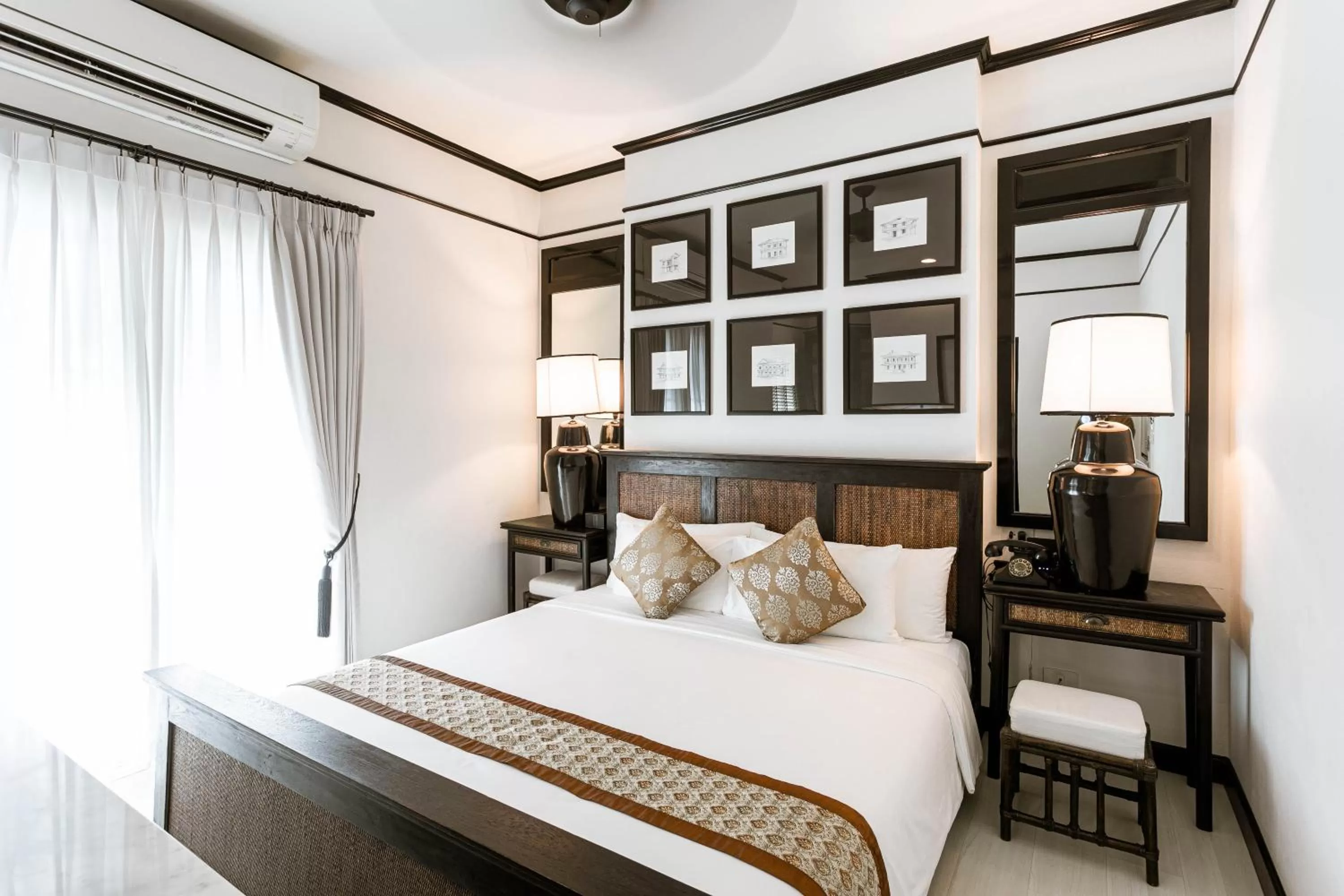 Heritage Superior Double in 99 The Heritage Hotel