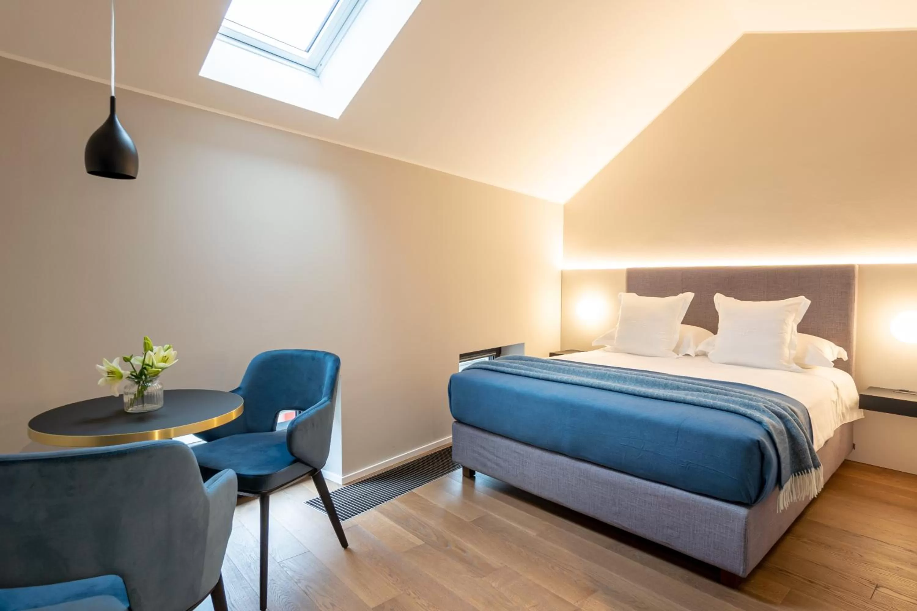 Superior Attic Queen Room in Smart Hotel Binario - Self Check-In