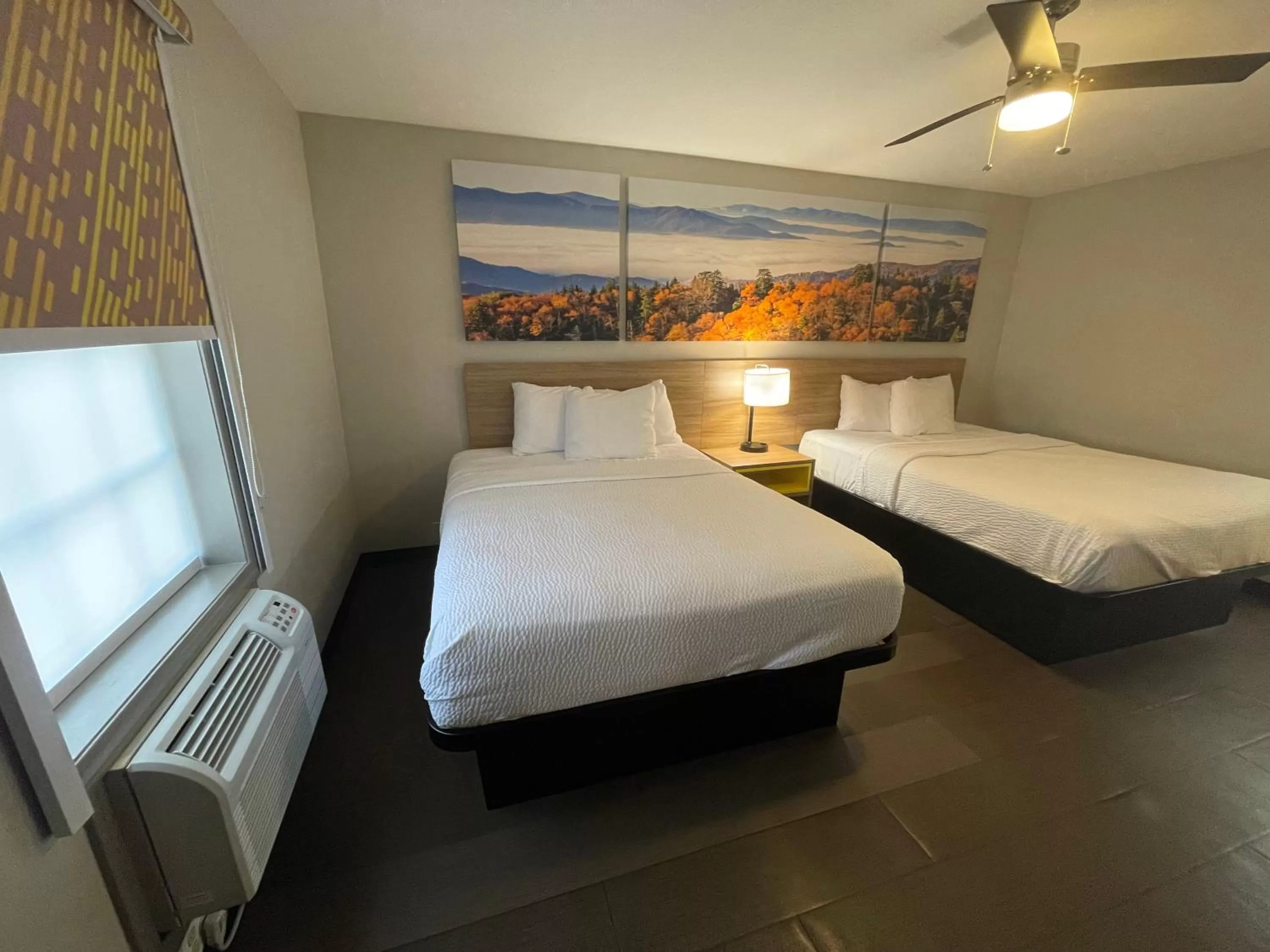 Double Room with Two Double Beds - Smoking in Days Inn by Wyndham Holladay