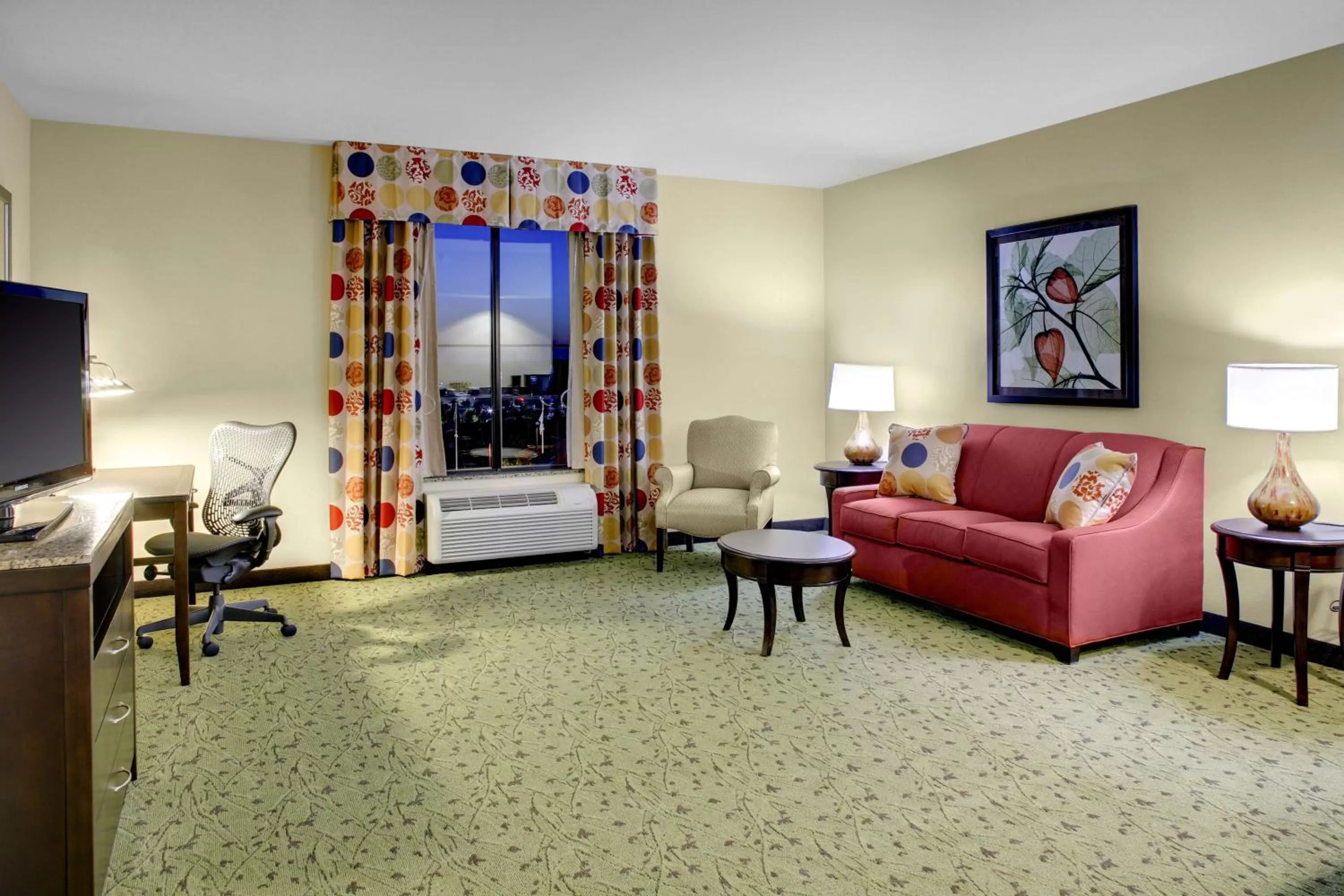 One-Bedroom King Suite in Hilton Garden Inn Pittsburgh/Cranberry