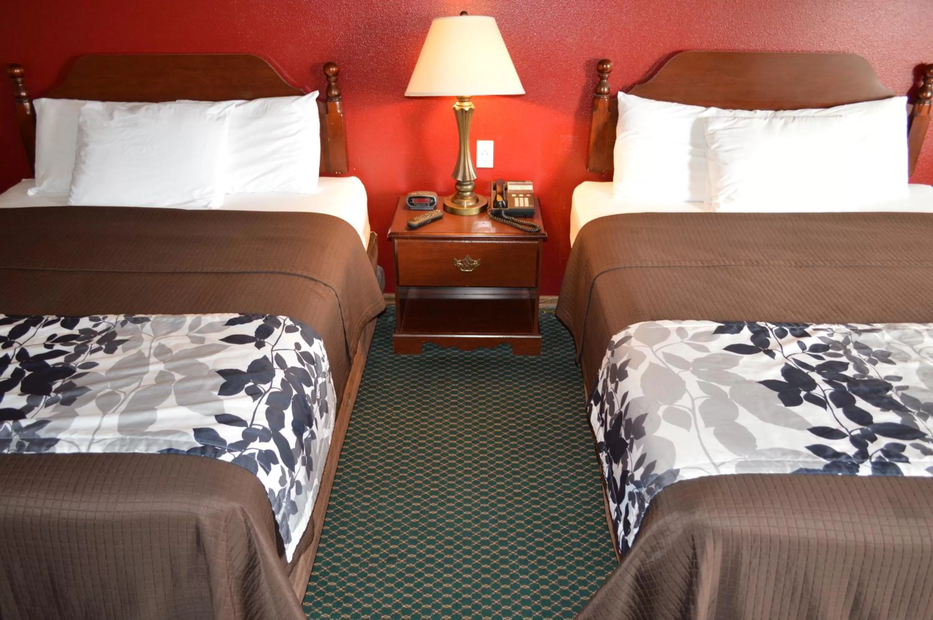 Double Room with Two Double Beds in Western Motel