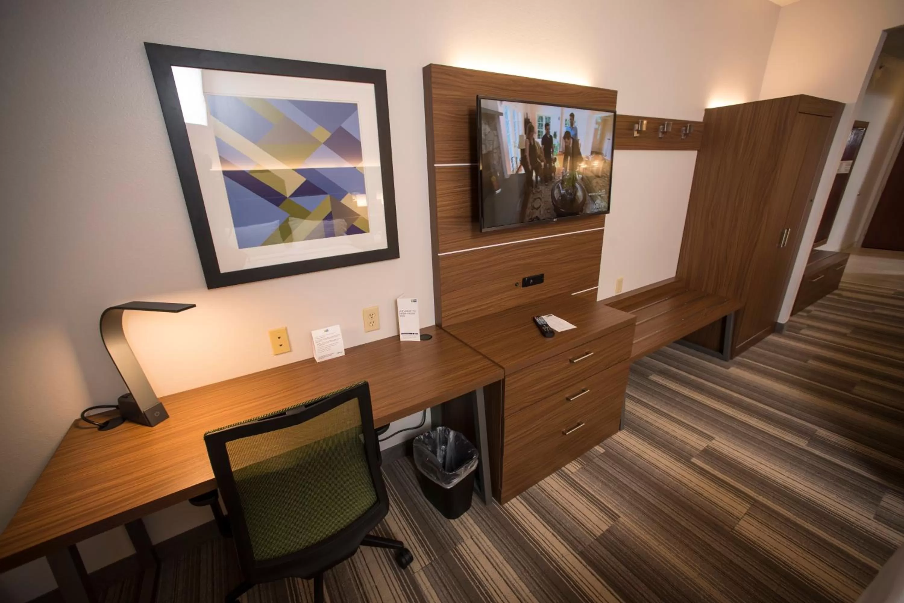 Queen Suite with Two Queen Beds and Additional Living Area in Holiday Inn Express Hotel & Suites Lexington-Downtown University by IHG