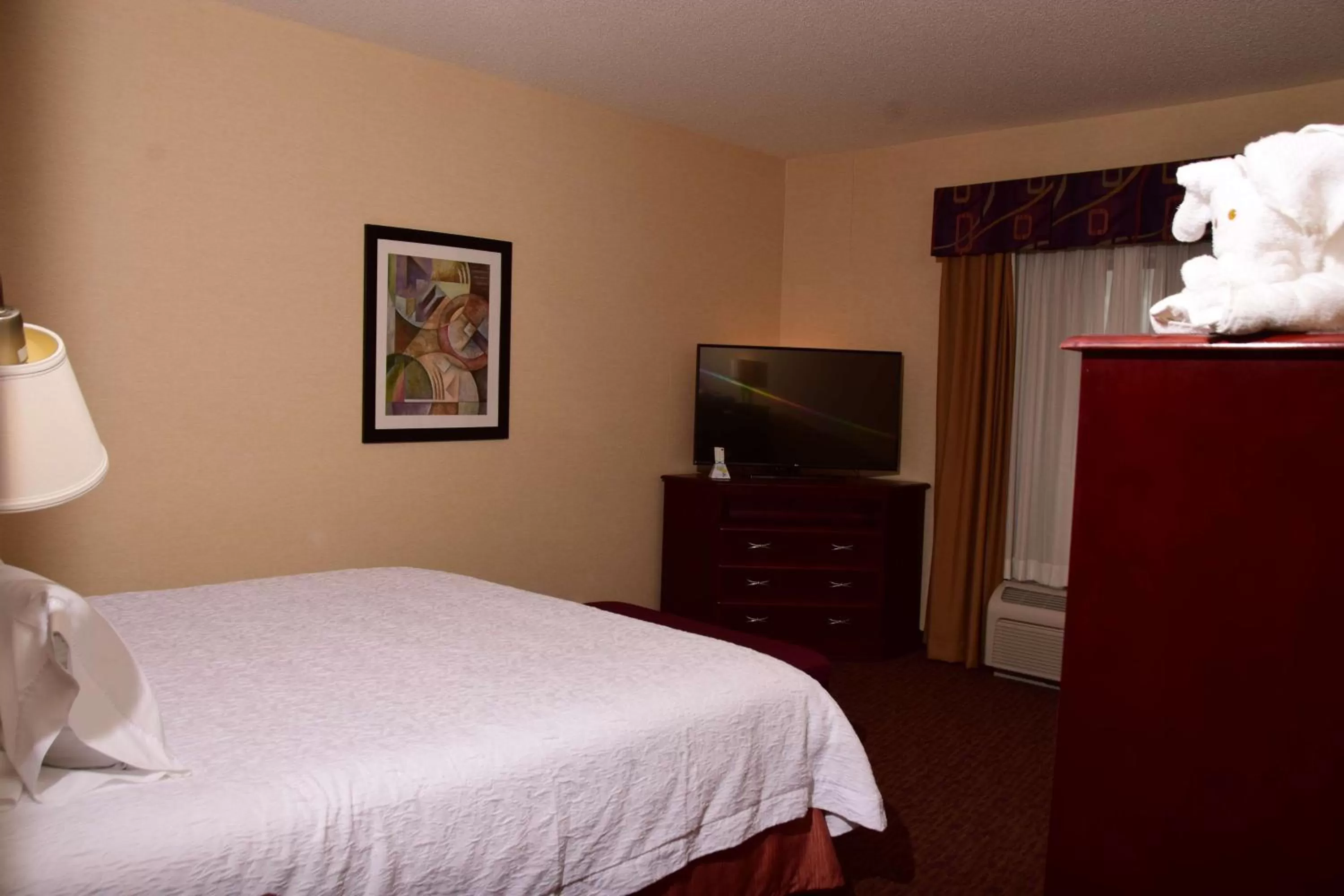 King Room with King Bed - Non-Smoking in Hampton Inn Indiana