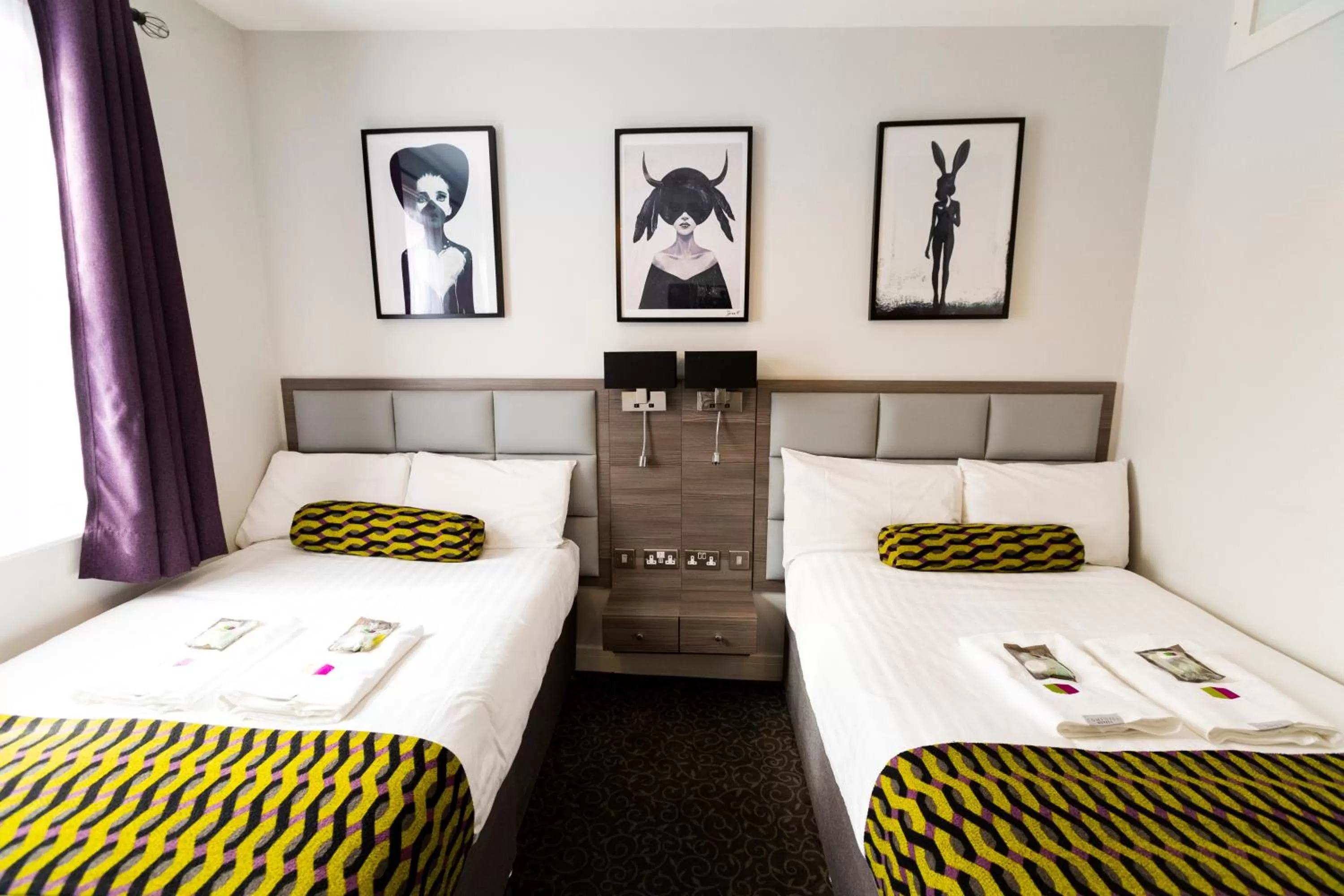 En Suite Twin Room in Comfotel PRPL