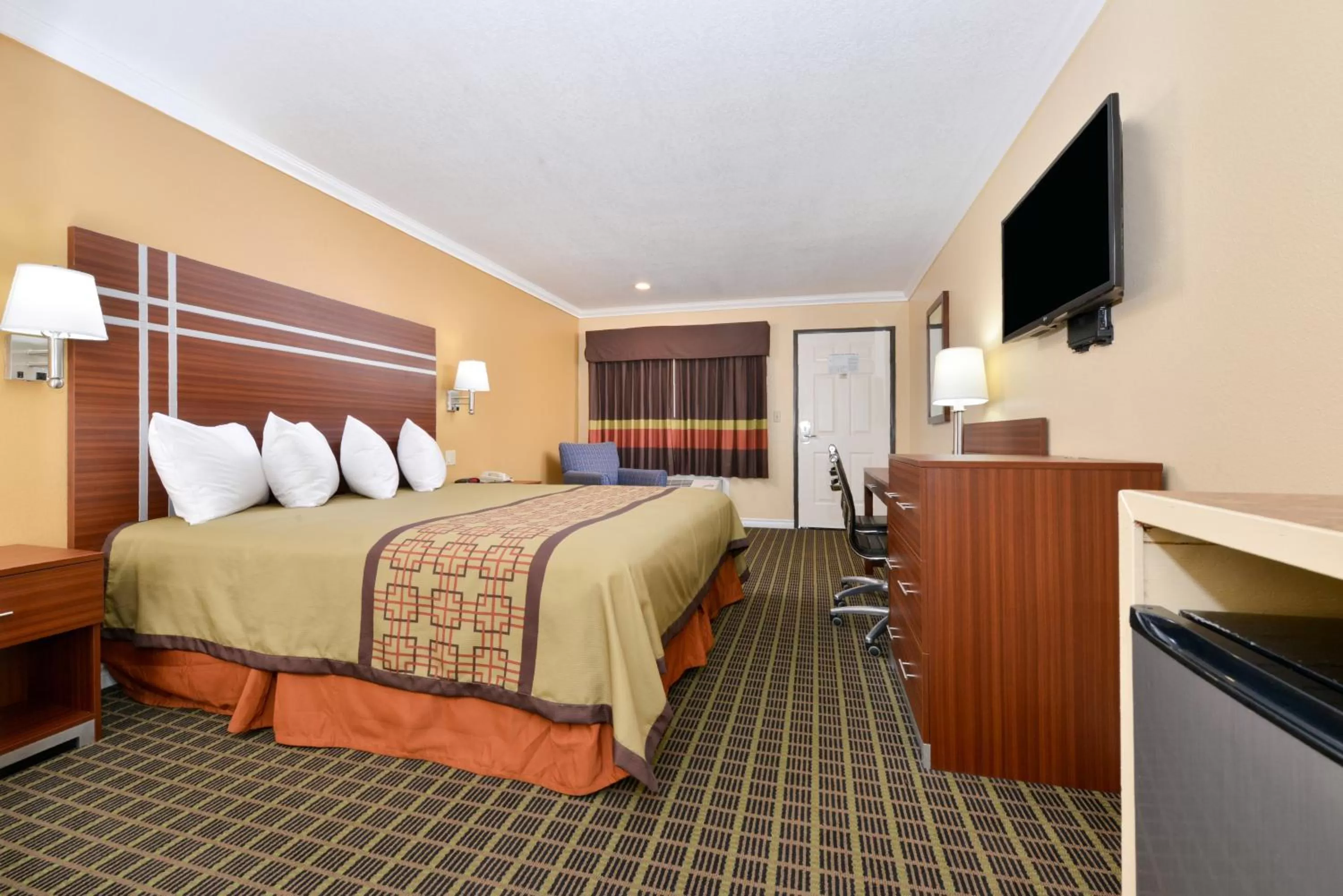 King Room in Americas Best Value Inn - Azusa/Pasadena