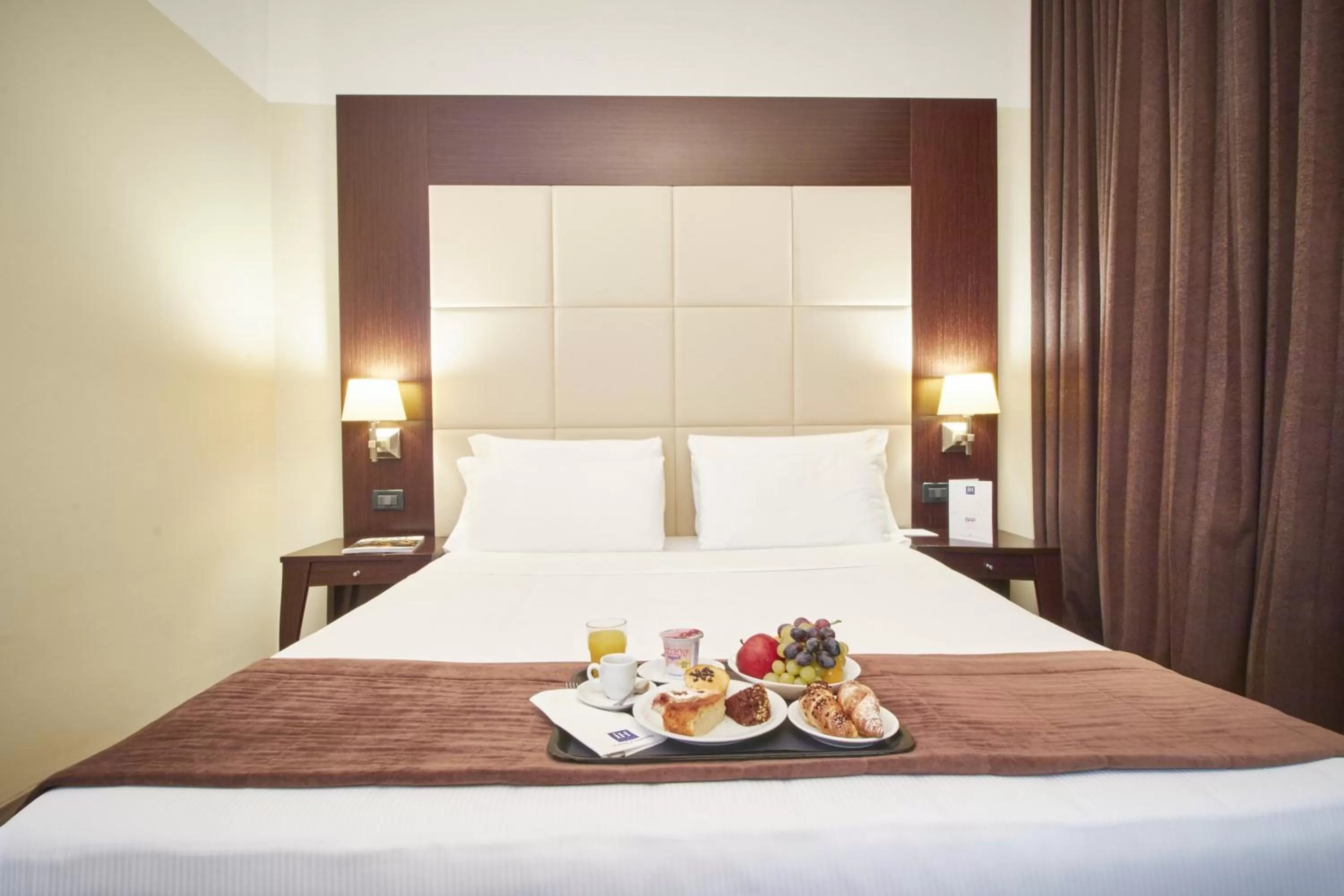 Classic Double Room in iH Hotels Milano Watt 13