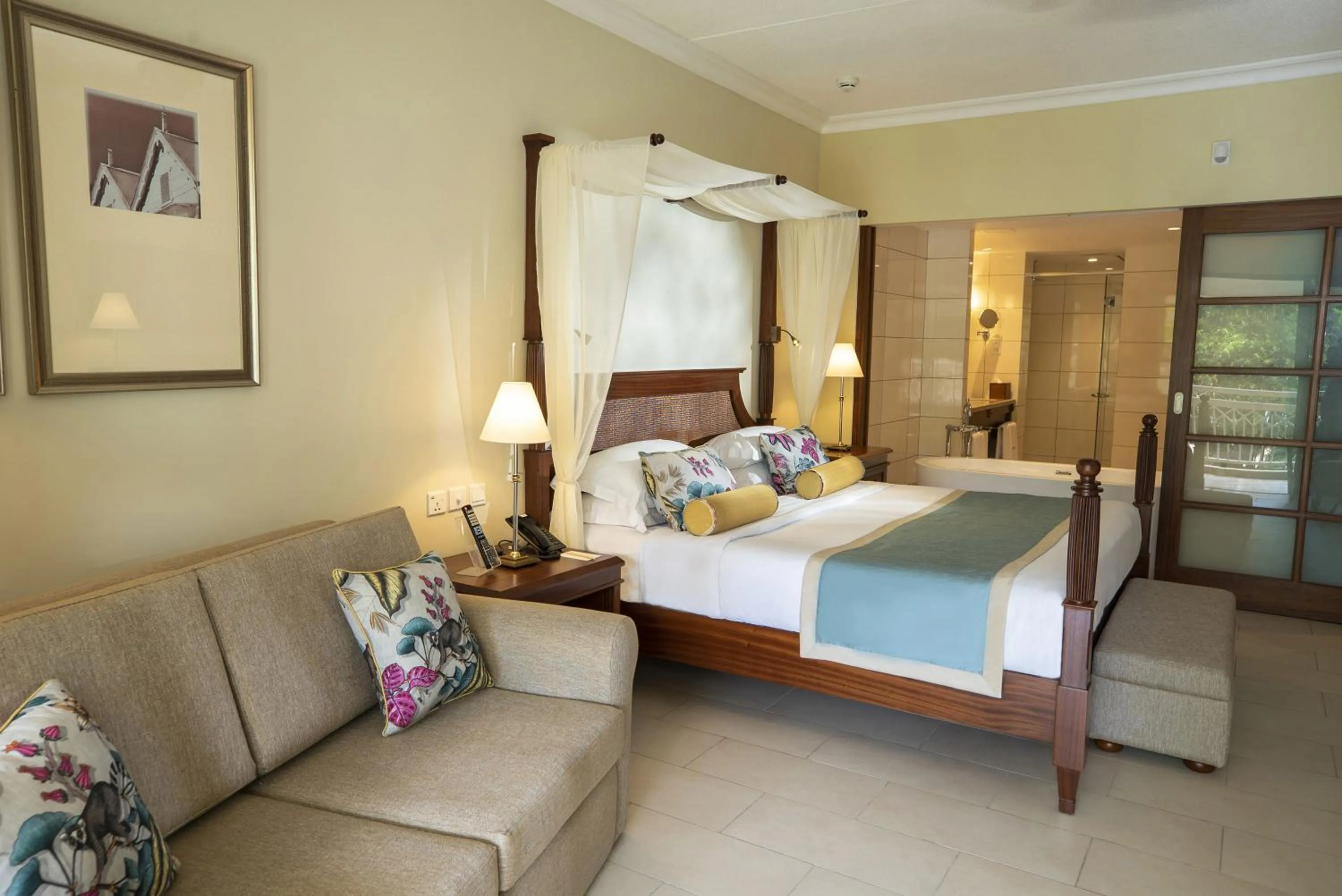 Deluxe Plus in Maritim Resort & Spa Mauritius