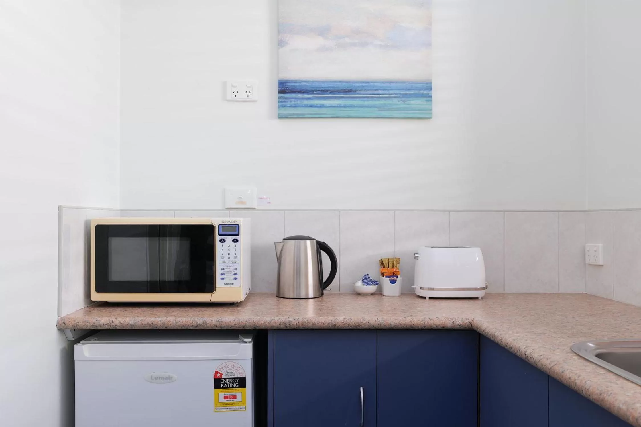 Studio Cabin (4 Adults) in Tin Can Bay's Sleepy Lagoon Motel