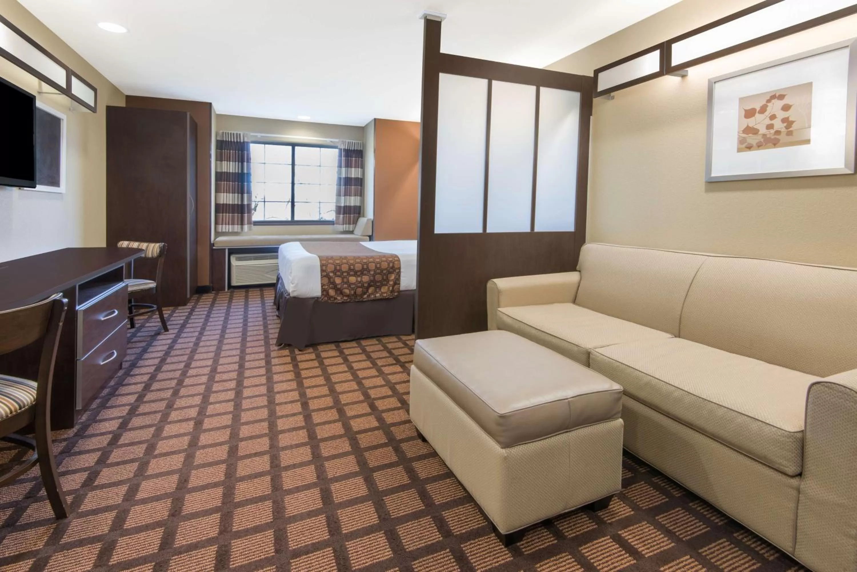 Queen Studio Suite - Non-Smoking in Microtel Inn and Suites North Canton
