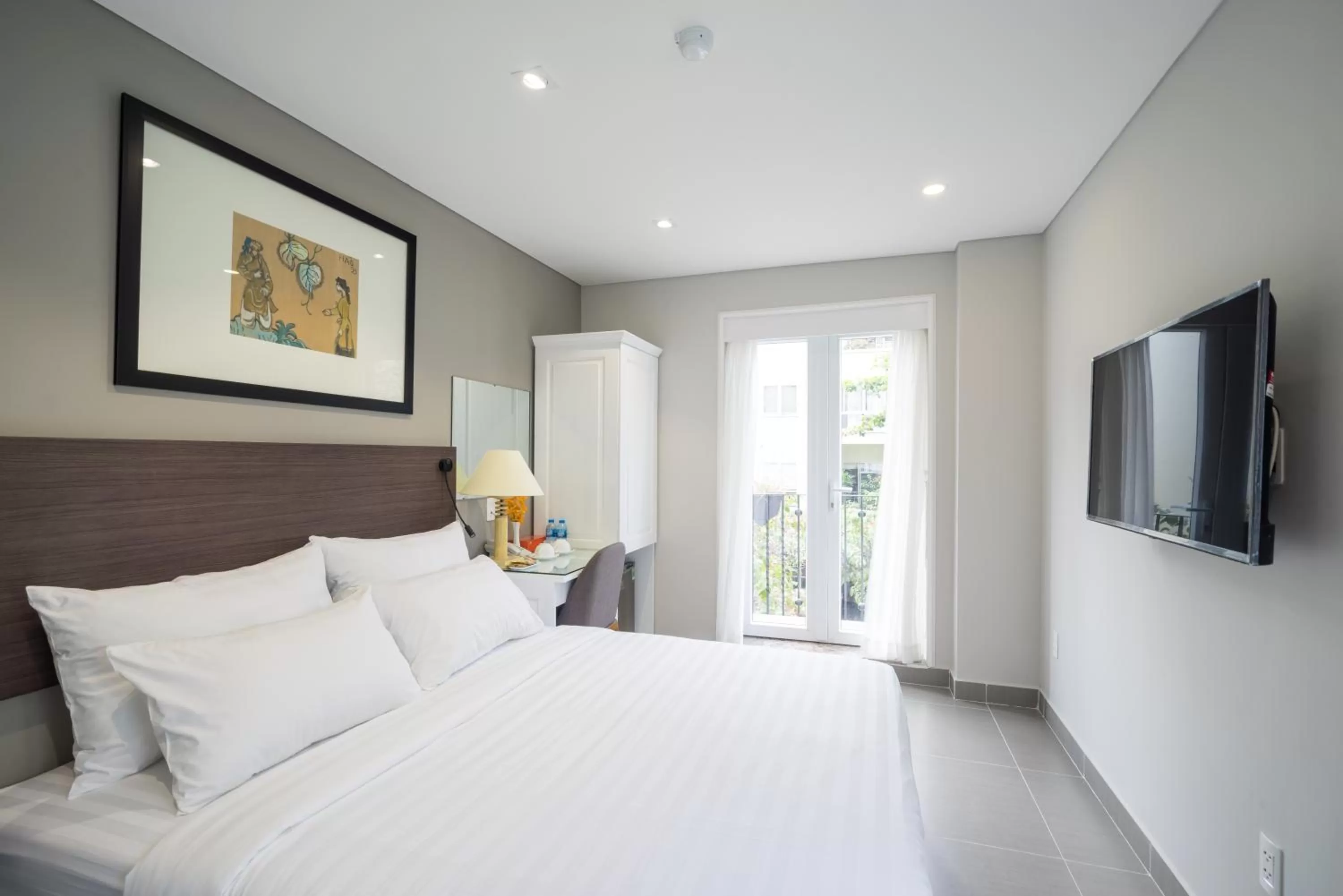 Premium Deluxe Twin or Double Balcony (Free Mini-bar) in Park Hill Hotel - Phu My Hung