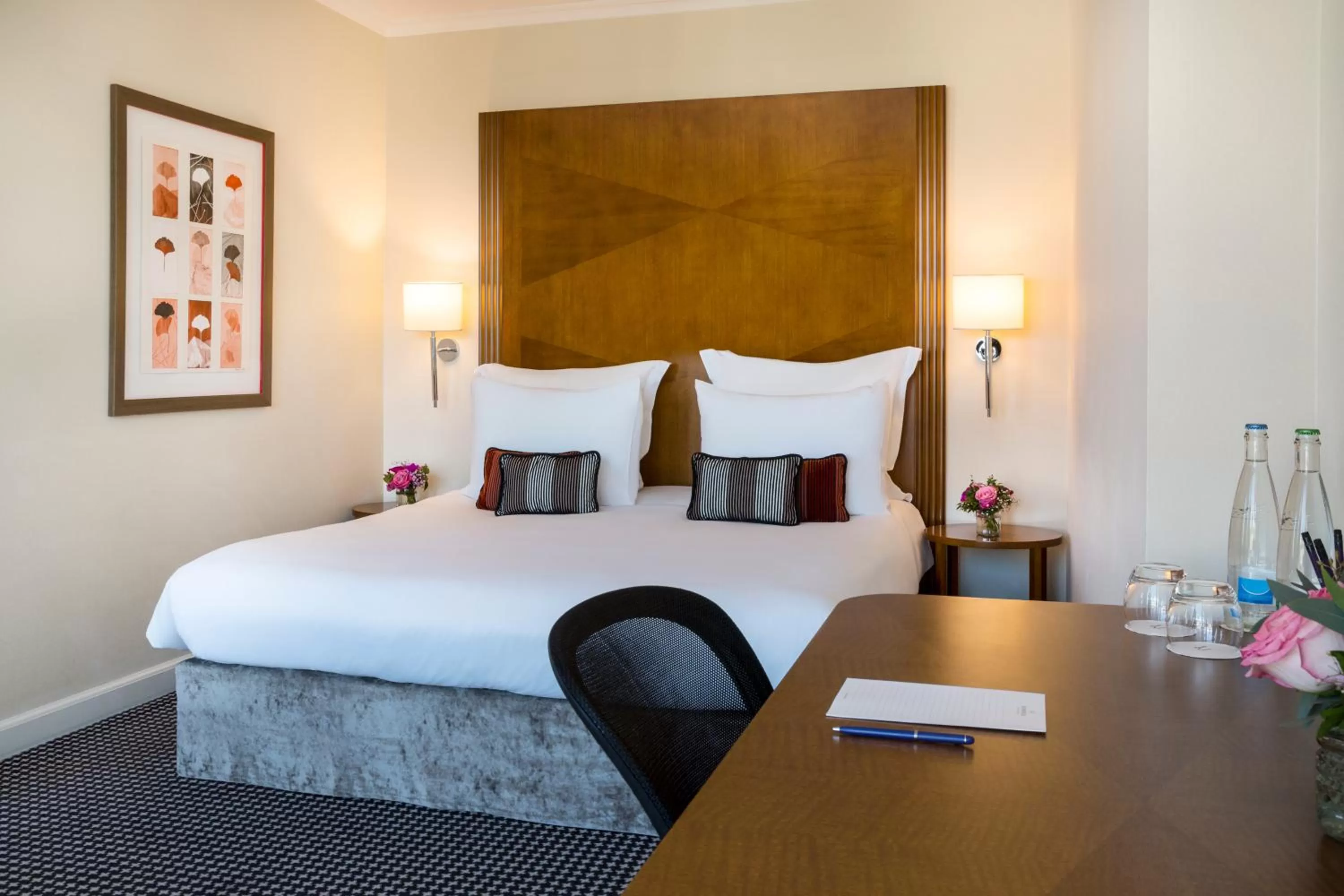 Executive Penthouse Terrace Room in Warwick Geneva