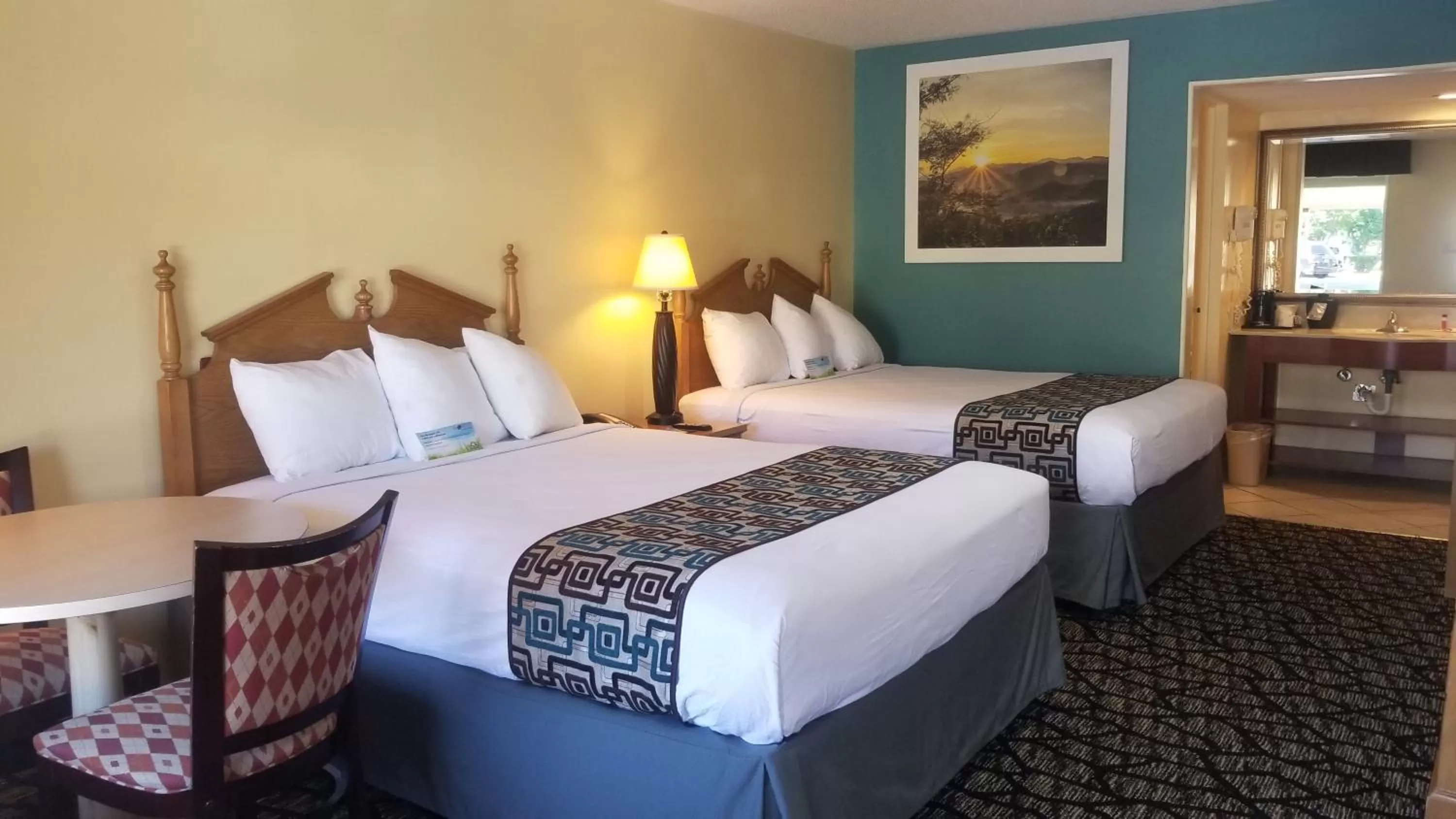 Double Room with Two Double Beds - Smoking in Days Inn by Wyndham Attalla