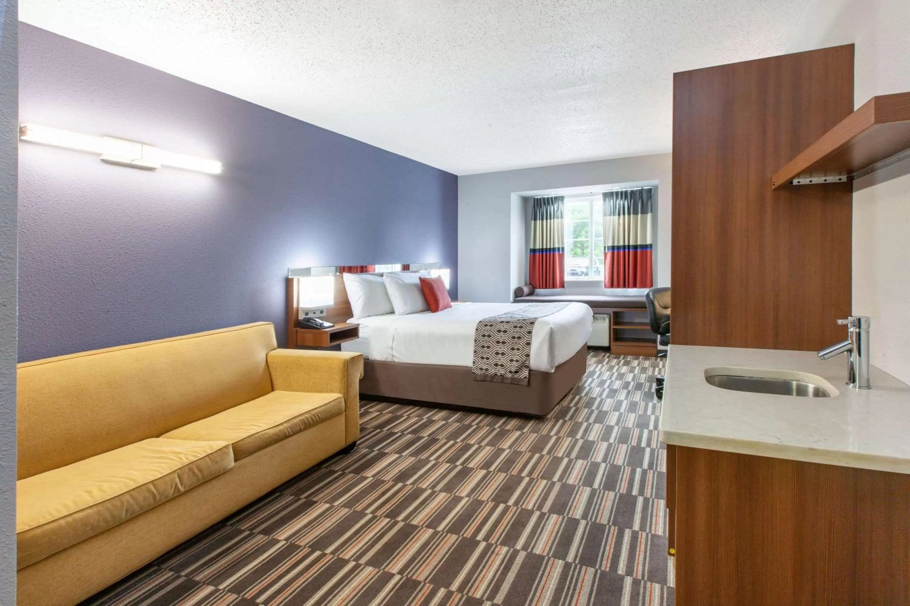 Suite - Mobility Access/Non-Smoking in Microtel Inn & Suites by Wyndham Pittsburgh Airport