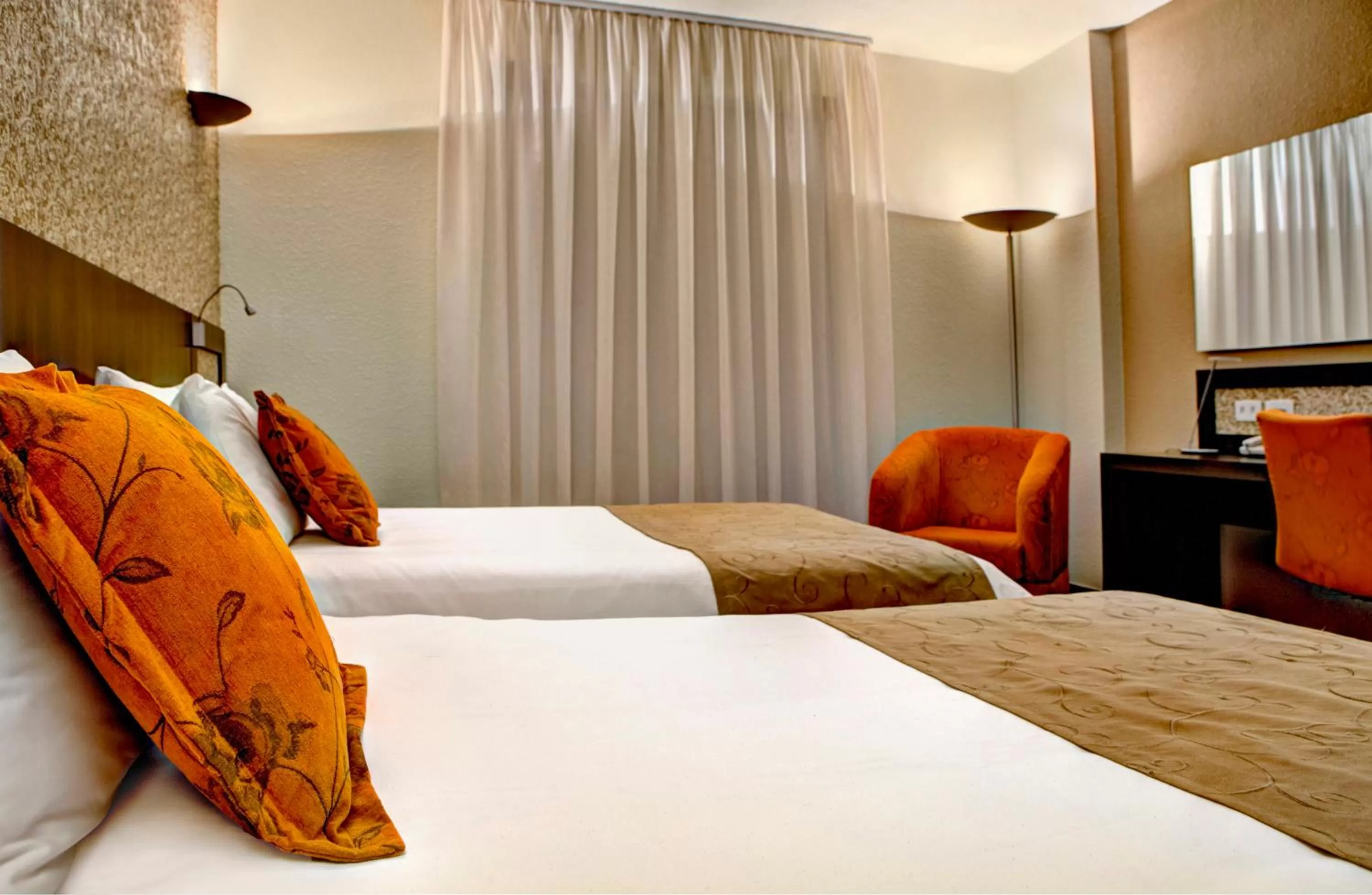 Deluxe Twin Room - single occupancy in Quality Hotel Curitiba