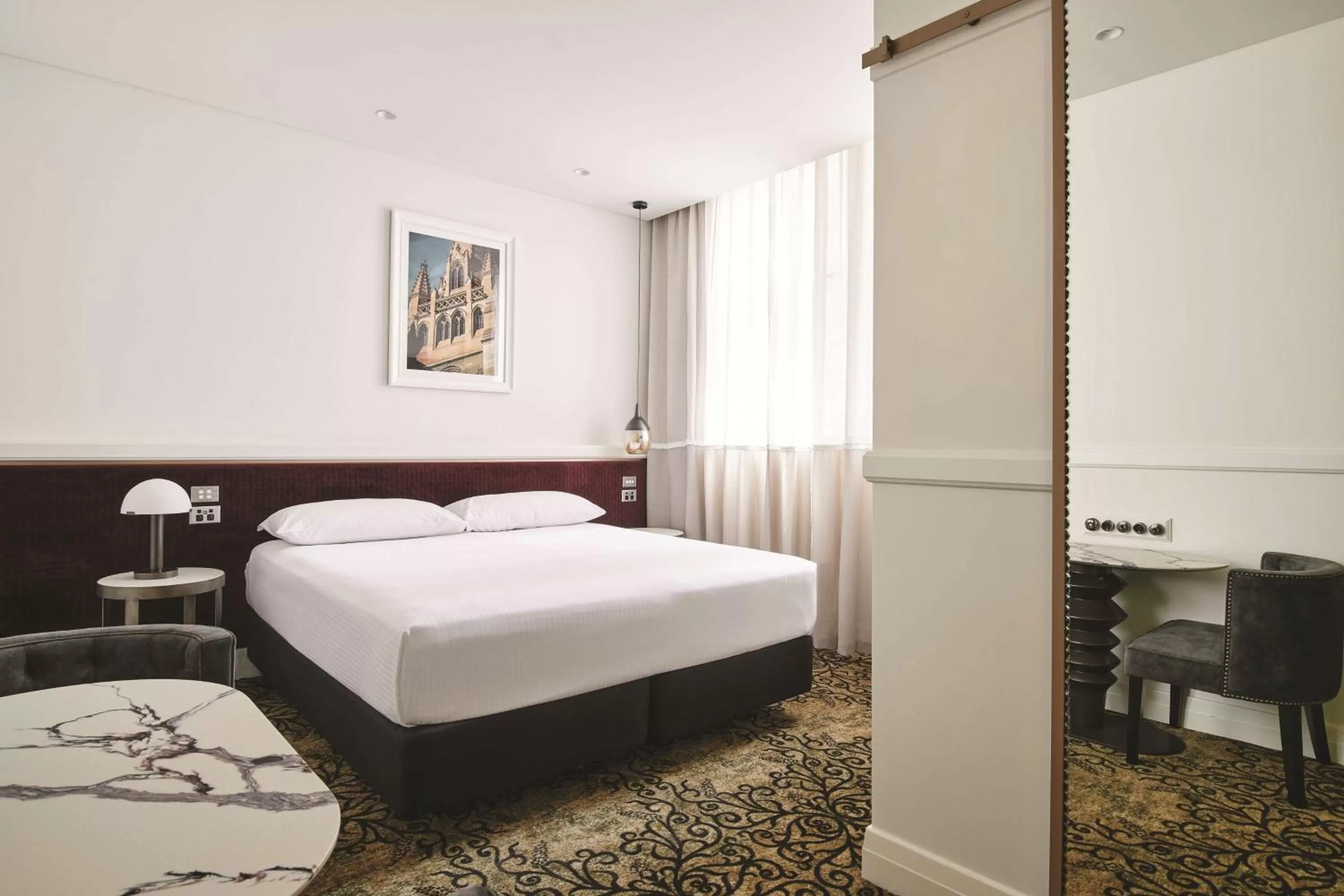 Perkins Queen in Rendezvous Hotel Melbourne