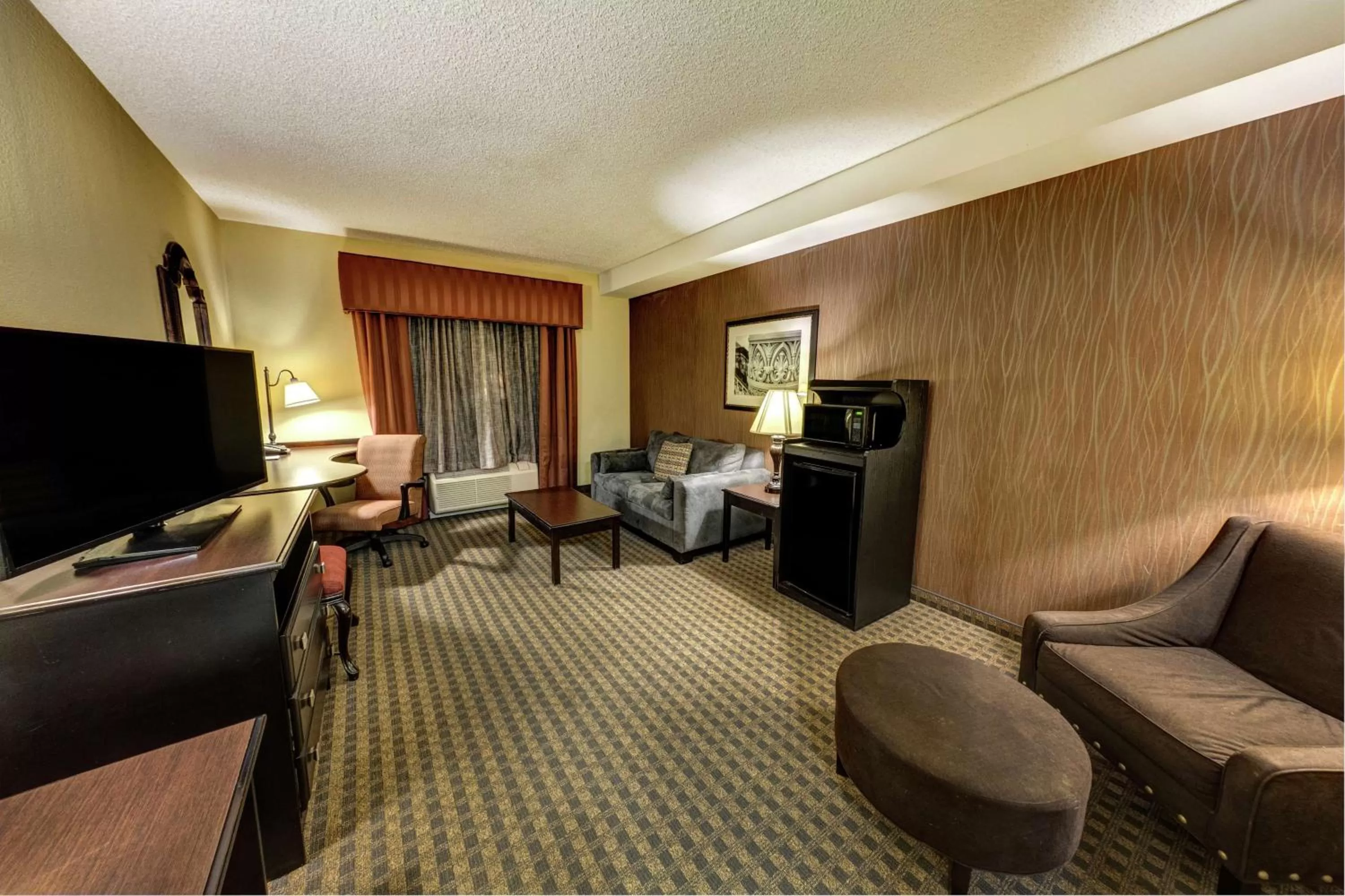 One-Bedroom Suite with Two Queen Beds and Sofa Bed in Hampton Inn & Suites Chadds Ford