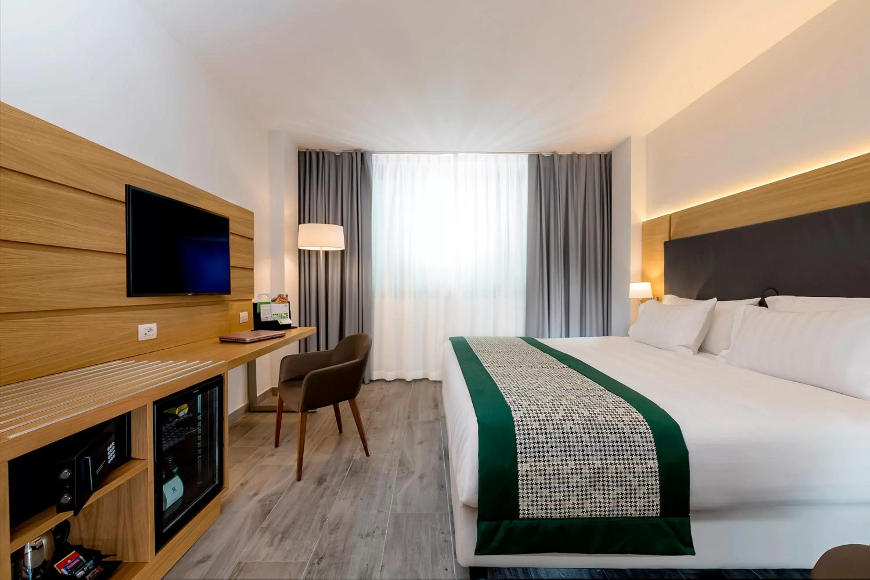 Premium Room in Holiday Inn Naples by IHG