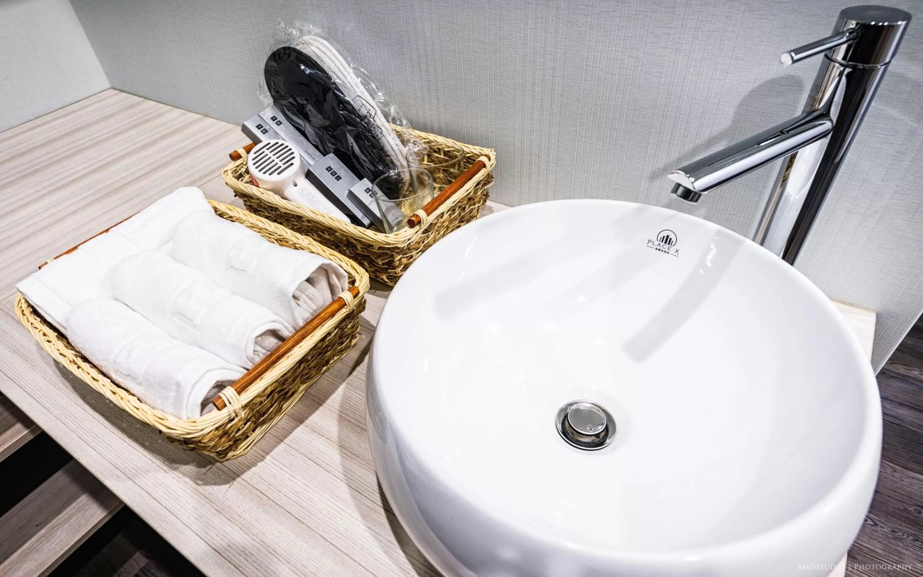 Economy Triple Room - No Window in Place‧X Hotel