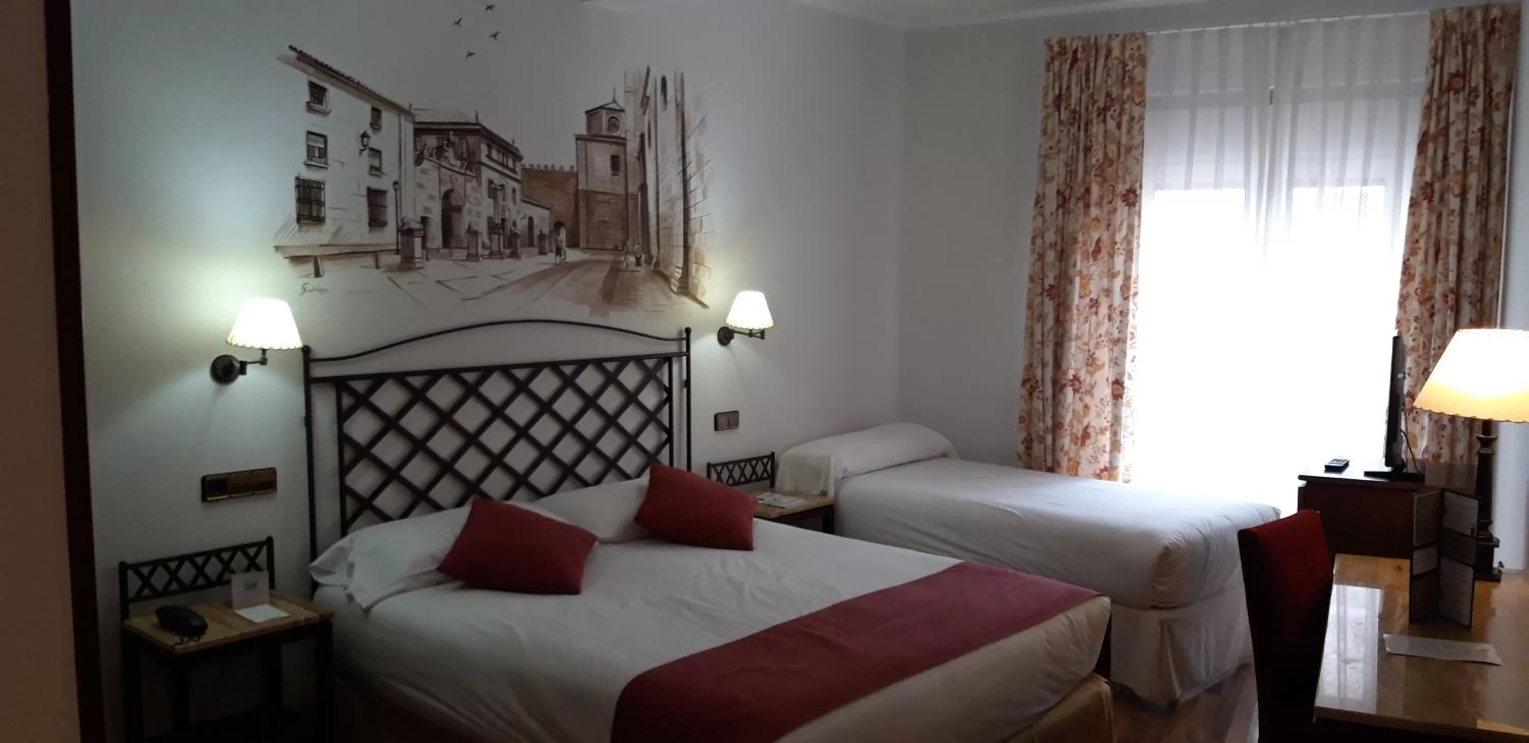 Triple Room in Palacio Valderrabanos