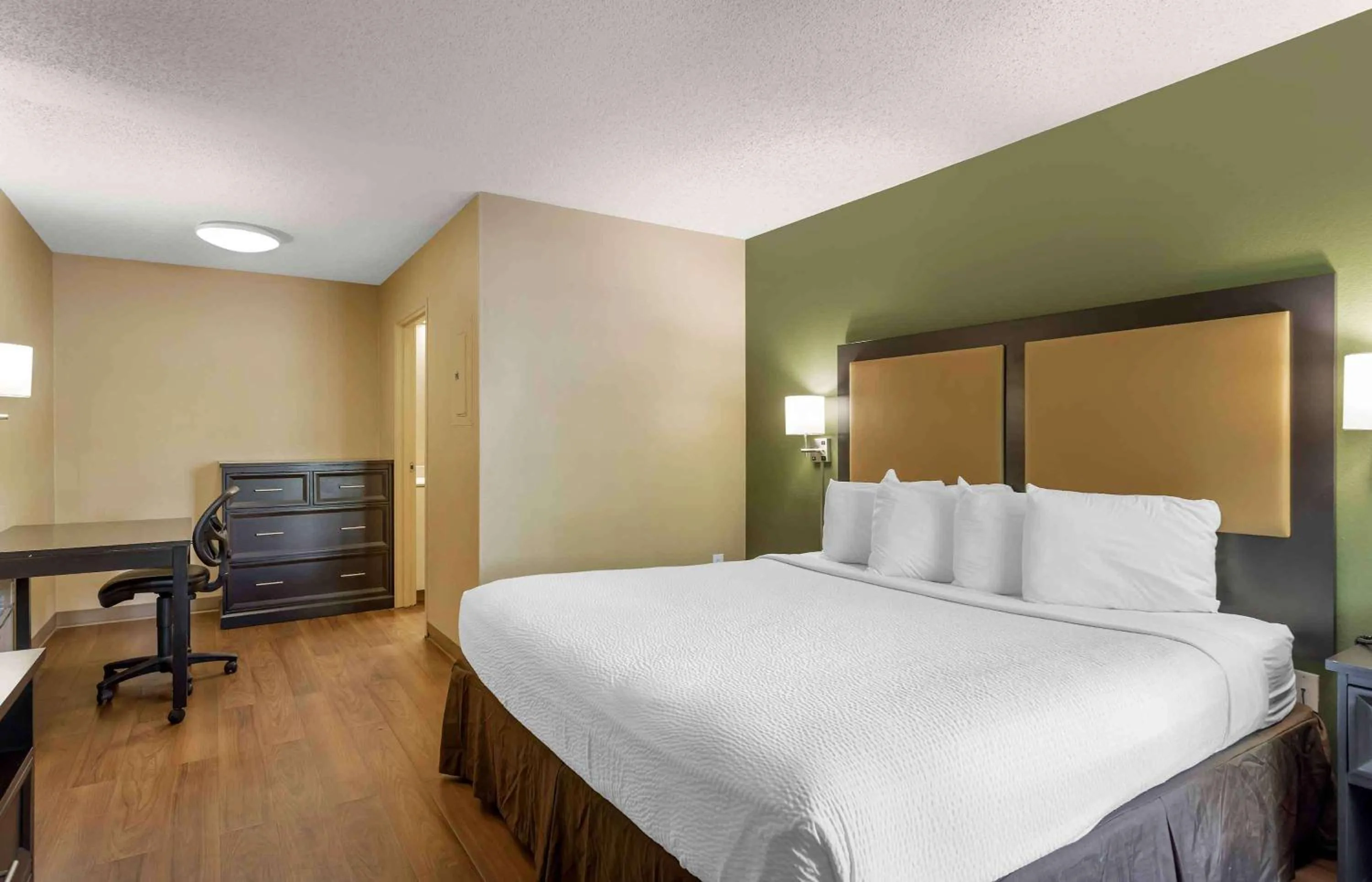 One Bedroom Suite - Non-Smoking in Extended Stay America Suites - Portland - Tigard