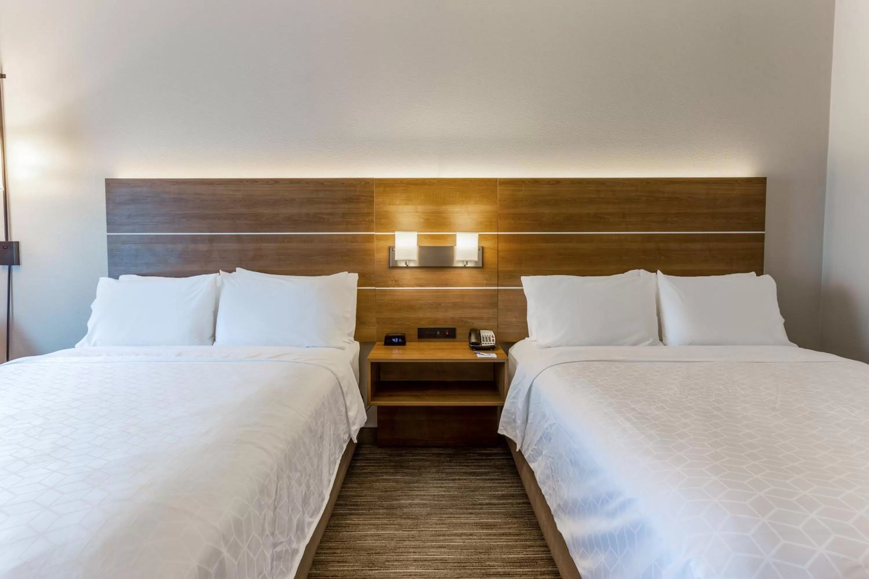 Queen Room with Two Queen Beds - Mobility Access Tub/Non-Smoking in Holiday Inn Express & Suites O'Fallon-Shiloh by IHG