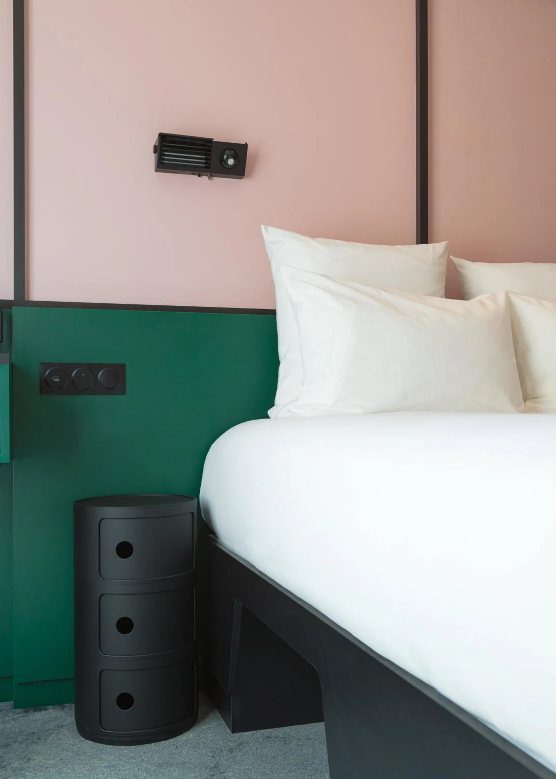 TRIBE Comfort Twin Room with Garden View in TRIBE Lyon Croix Rousse