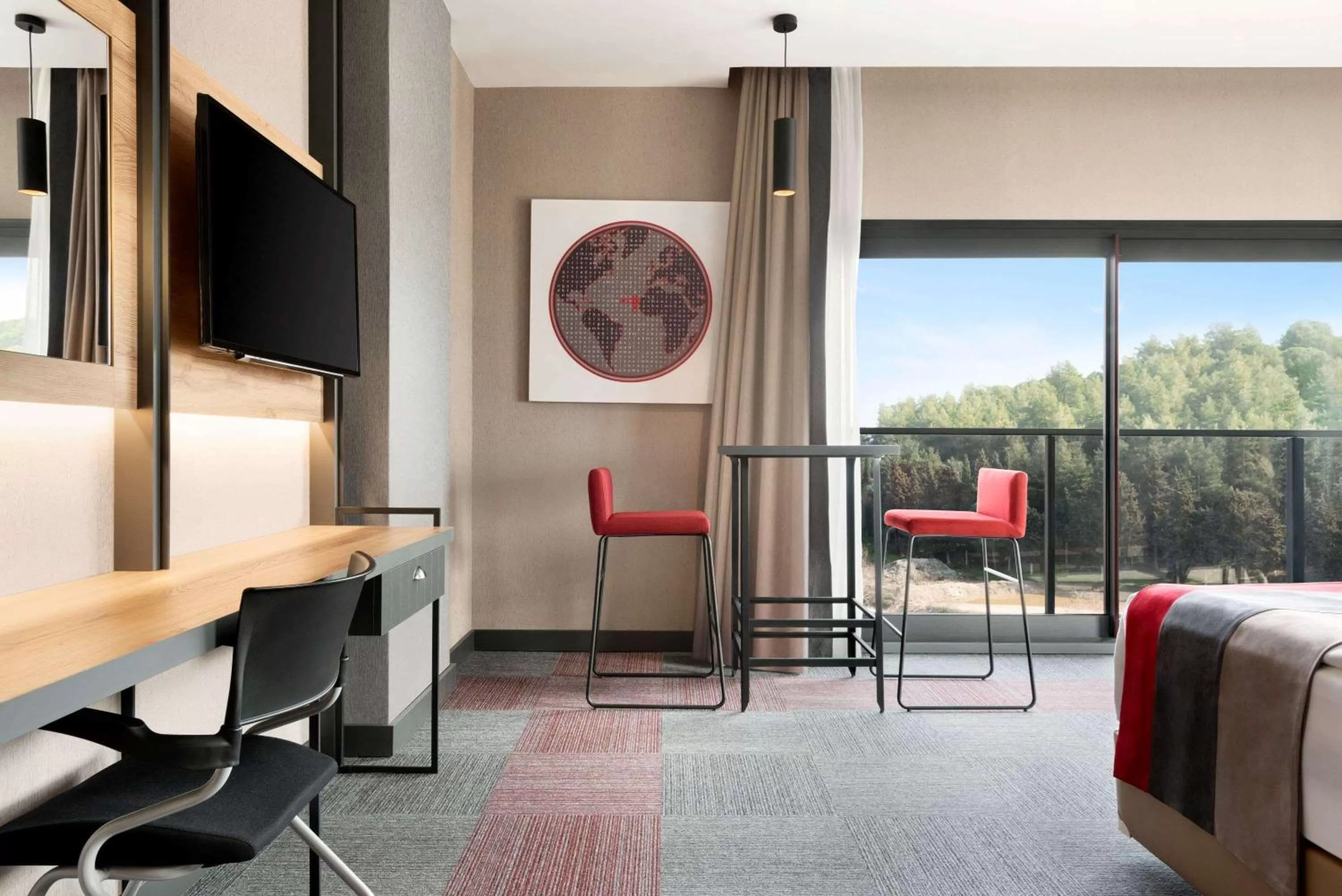 Corner Queen Suite - single occupancy - Non-Smoking in Ramada By Wyndham Tire