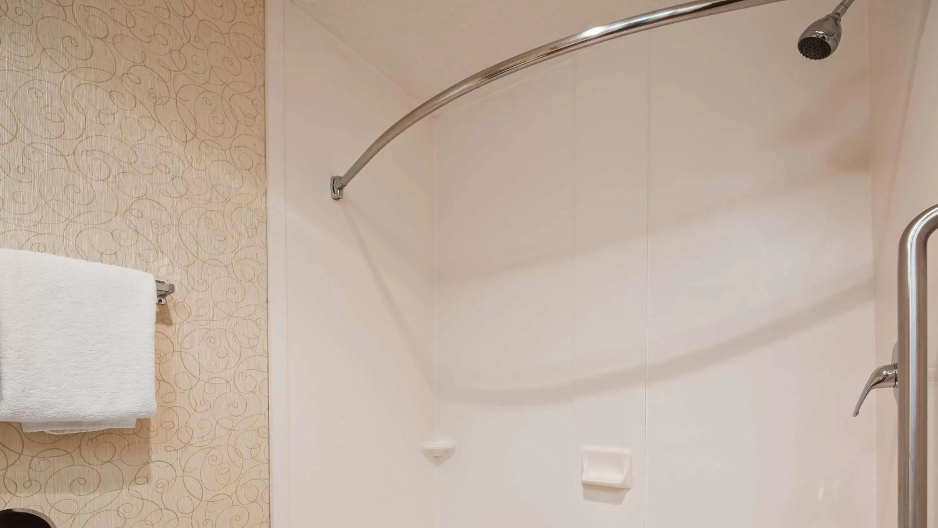 Double Room with Two Double Beds - Upper floor - Bathtub in Best Western Westminster Hotel