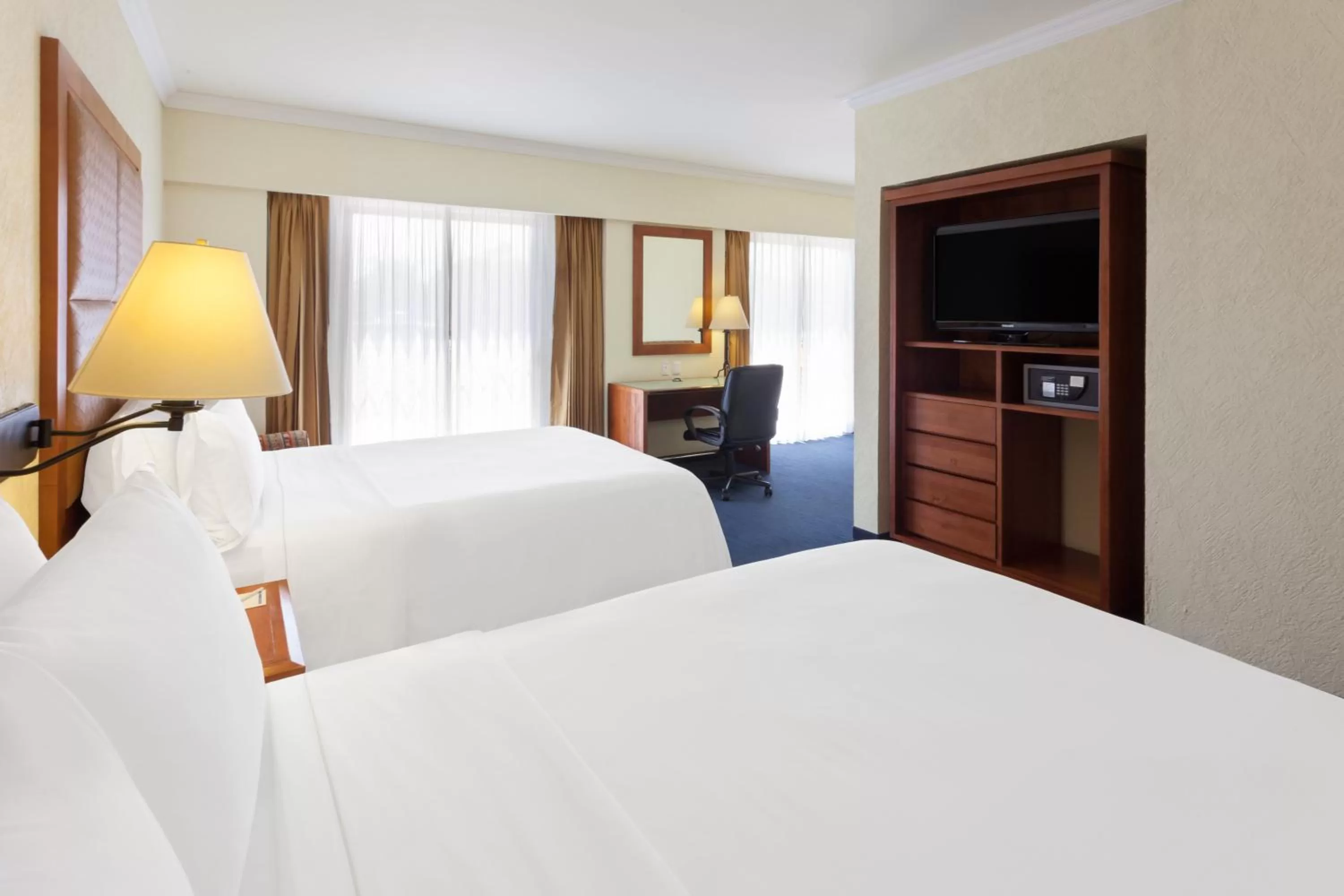 Standard Queen Room with Two Queen Beds and Extra Floor Space in Holiday Inn Express Oaxaca - Centro Historico by IHG