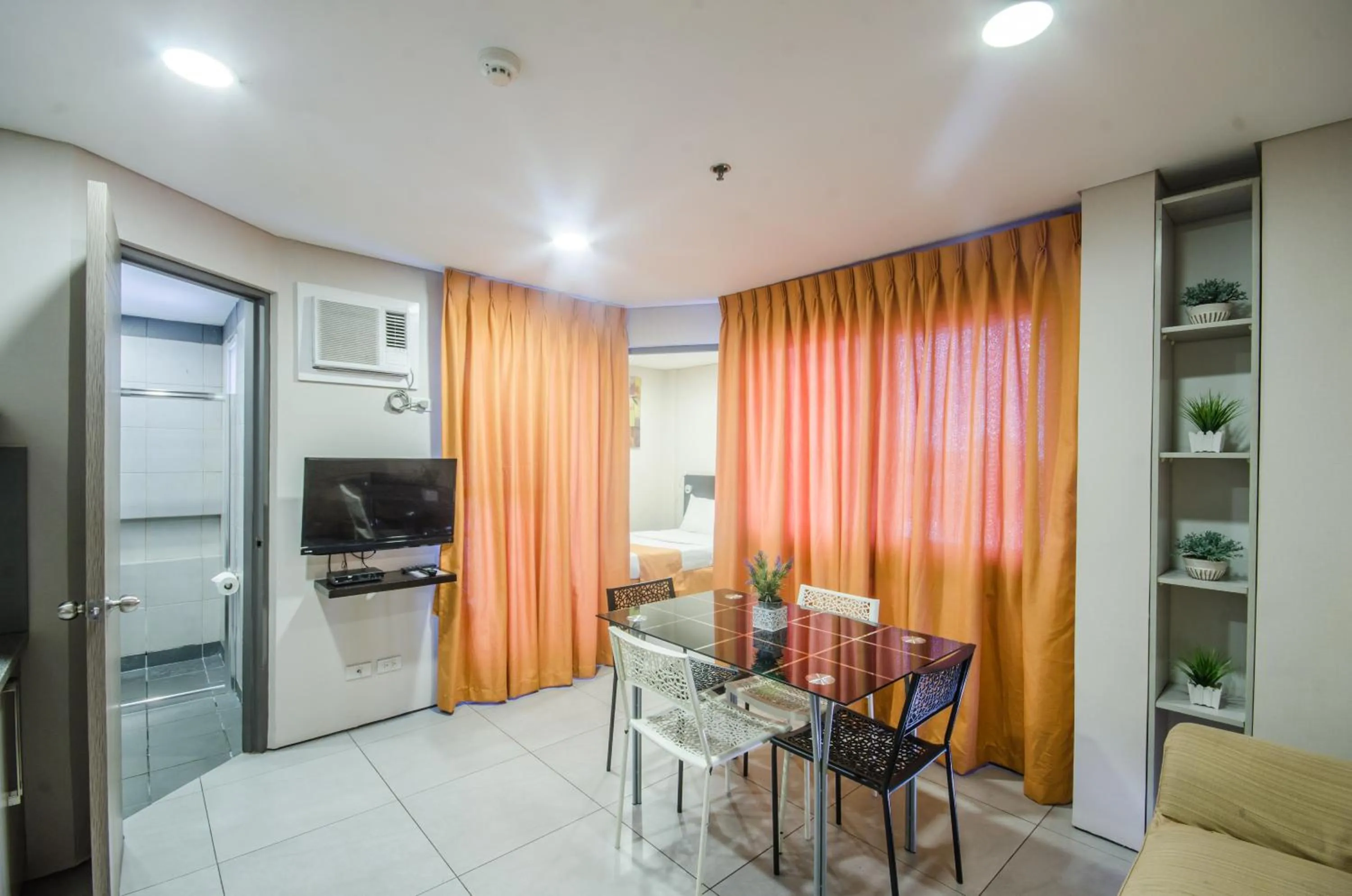 Junior Suite in Jade Hotel and Suites