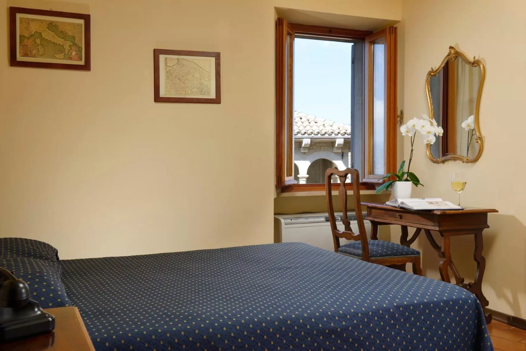 Economy Double or Twin Room in Hotel Titano