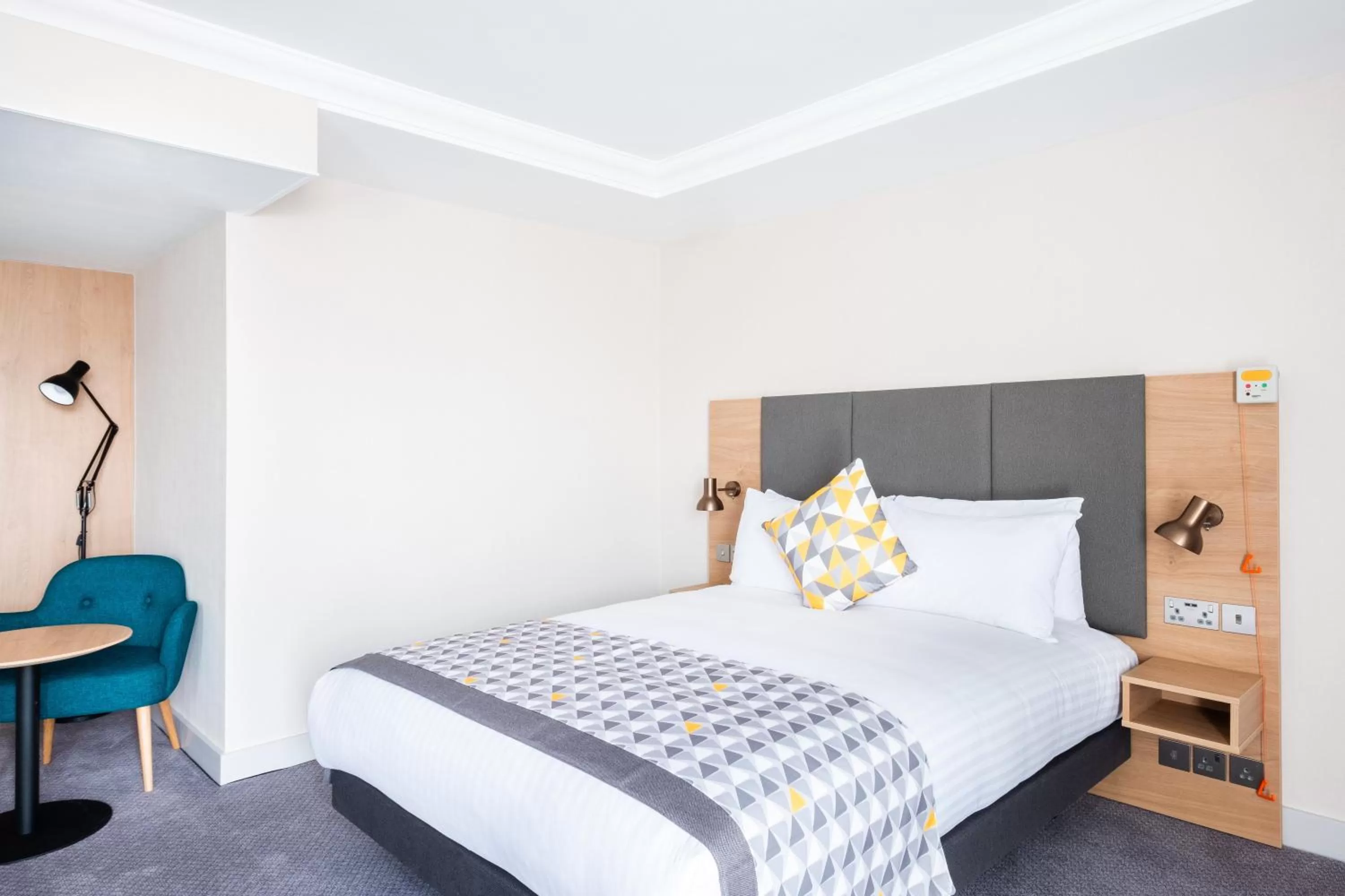 Standard Queen Room - Disability Access in Holiday Inn Leicester City by IHG