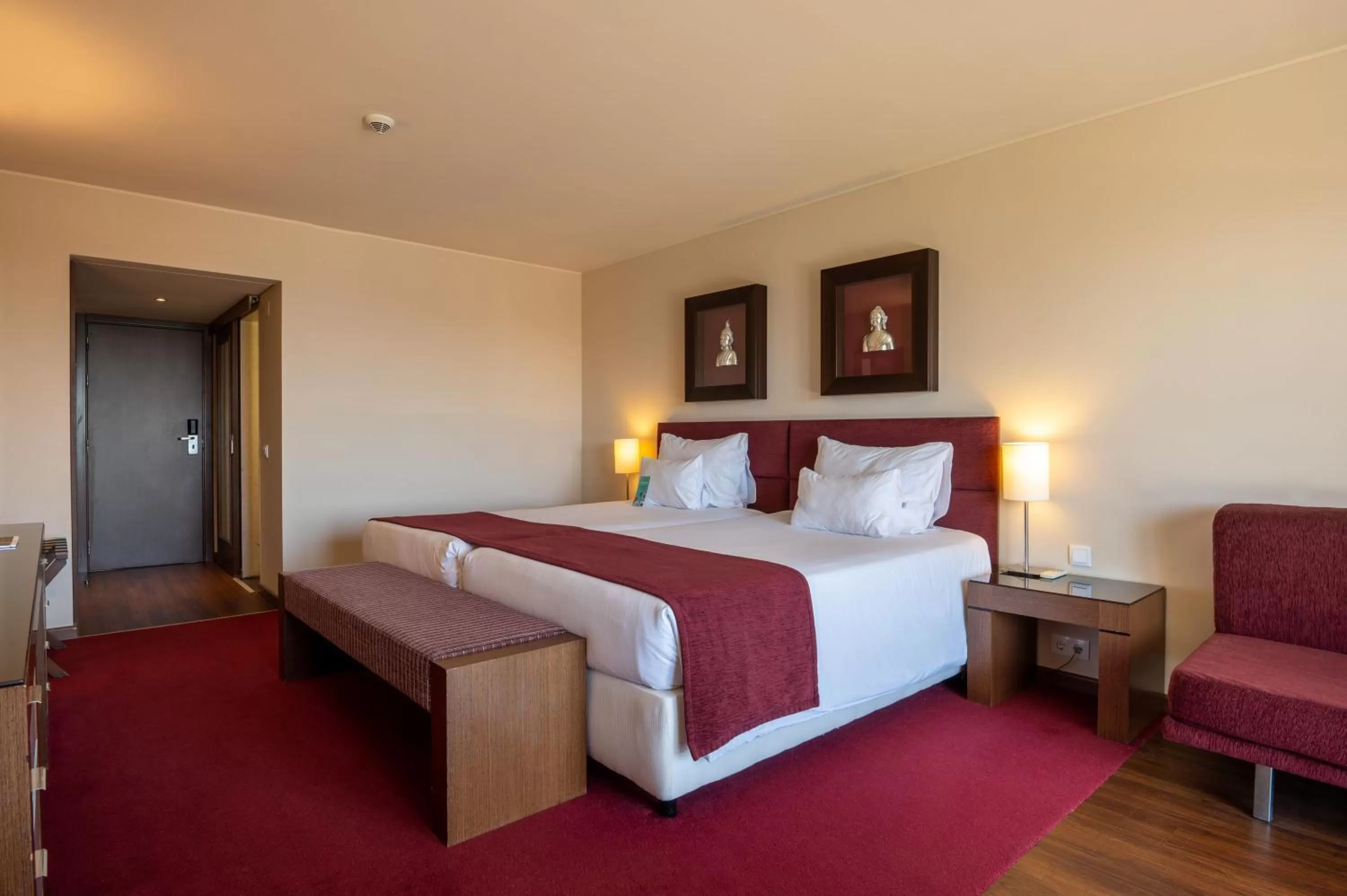 Twin Room with Extra Bed (2 Adults + 1 Child) in Vila Gale Cascais