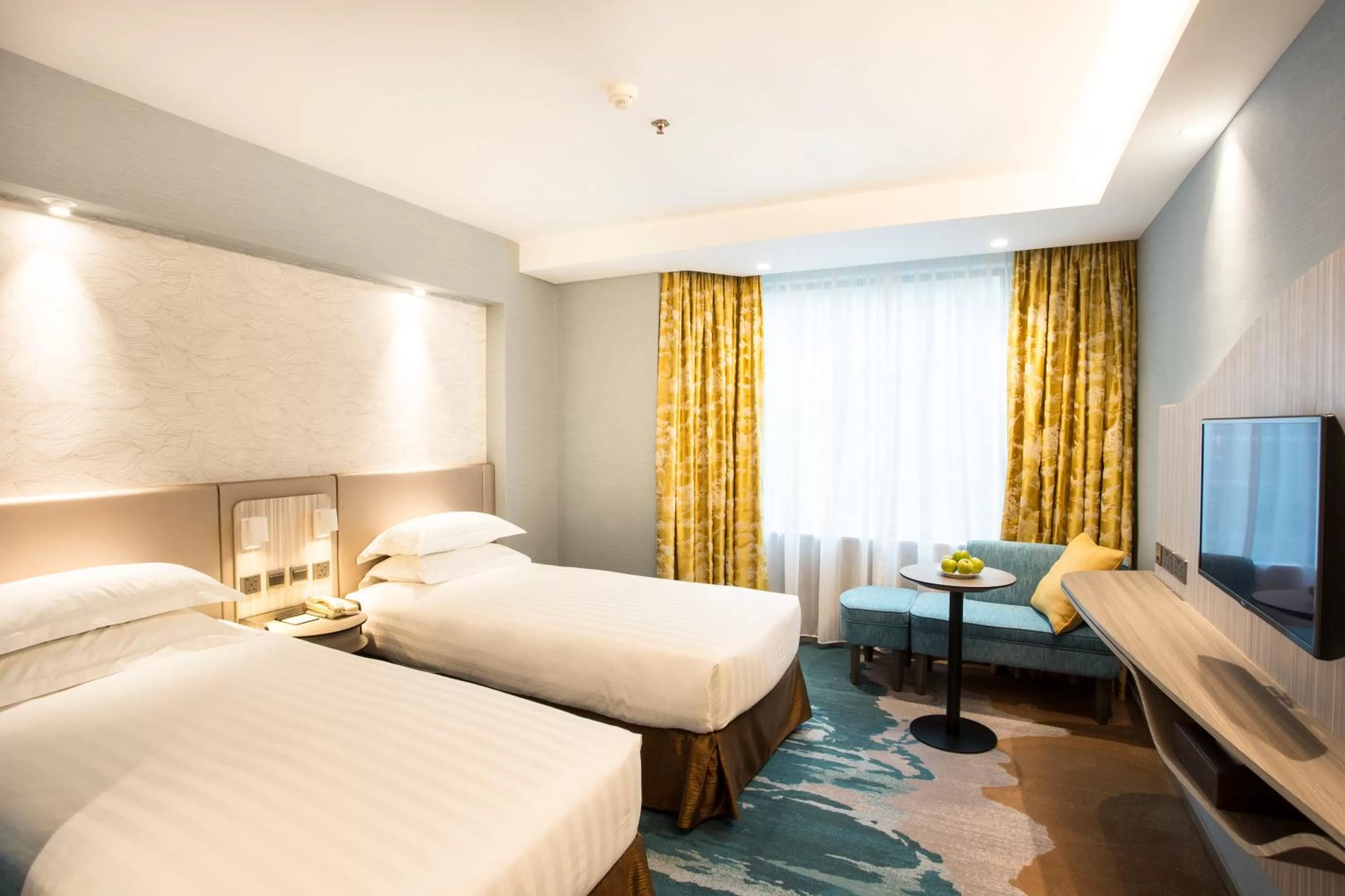 Premier Ocean with Twin Beds in Wharney Hotel