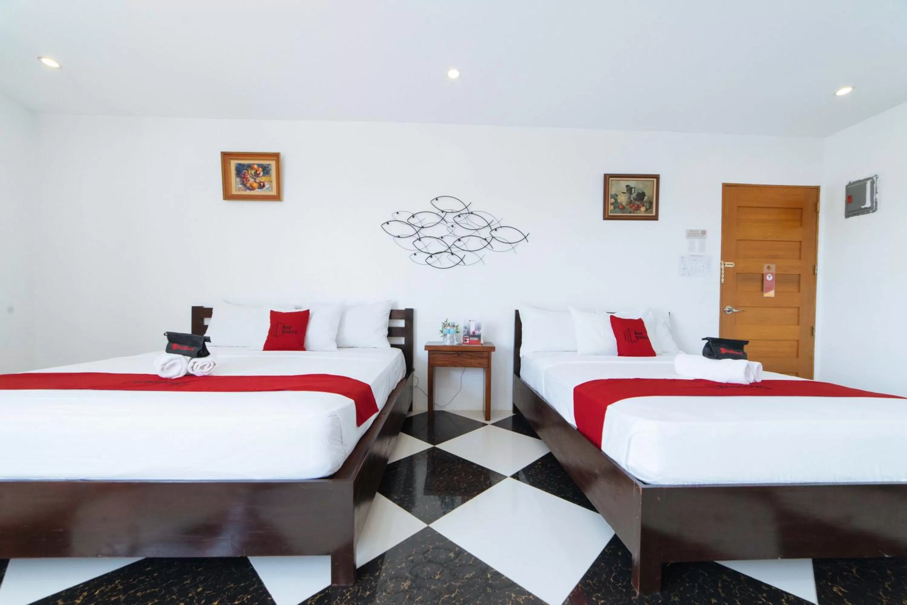 Suite in RedDoorz Plus @ San Roque Roxas City