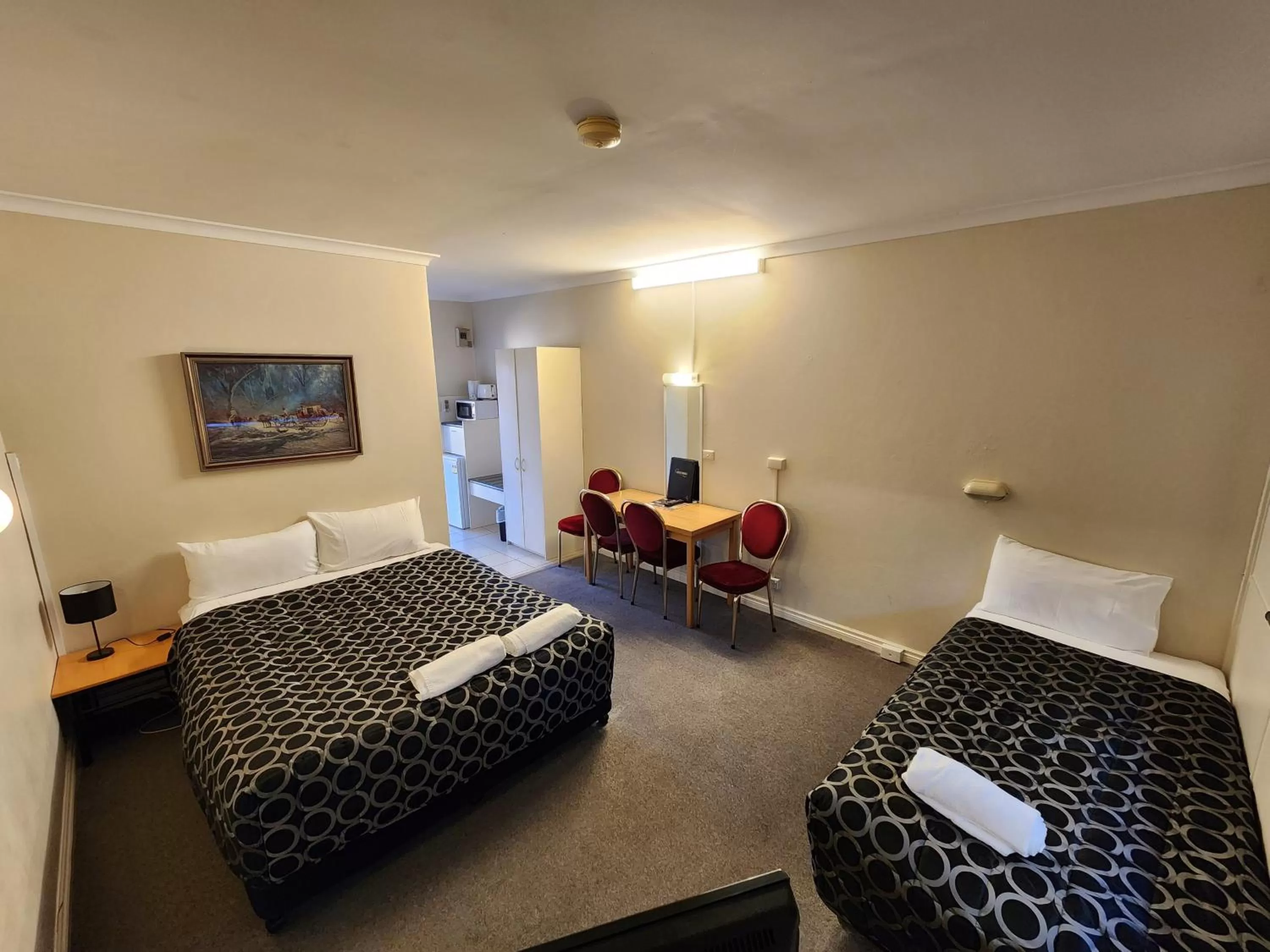 Deluxe Family Room in Hume Inn Motel Albury CBD