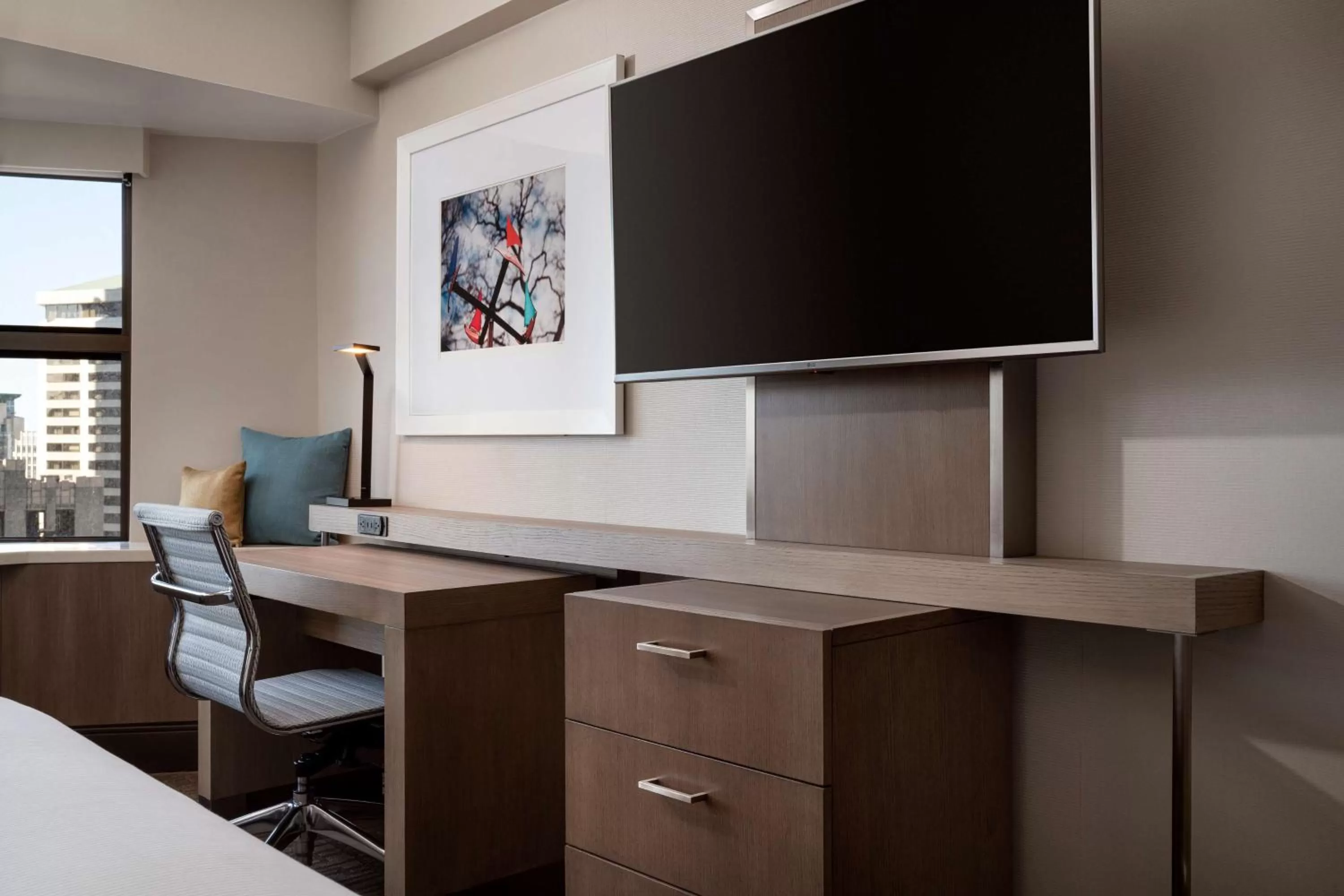 Executive Floor Double Room with Bay/City View in Hilton Seattle