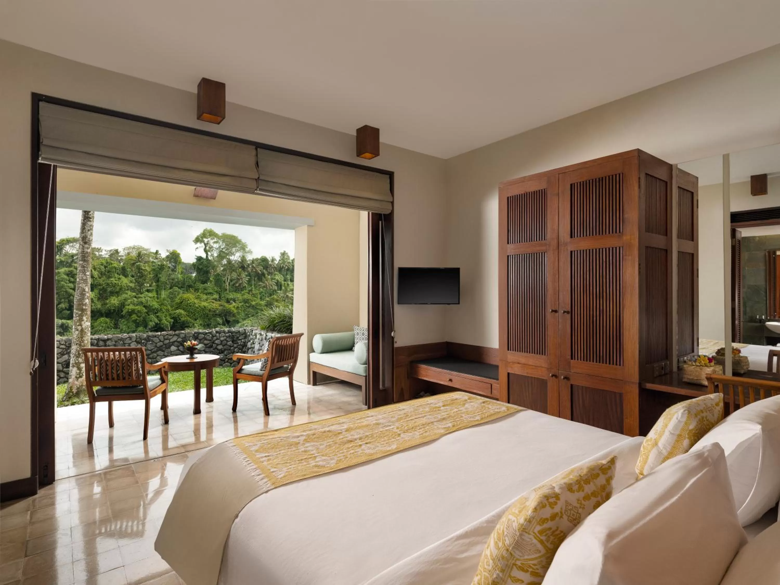Deluxe King Room in Alila Ubud