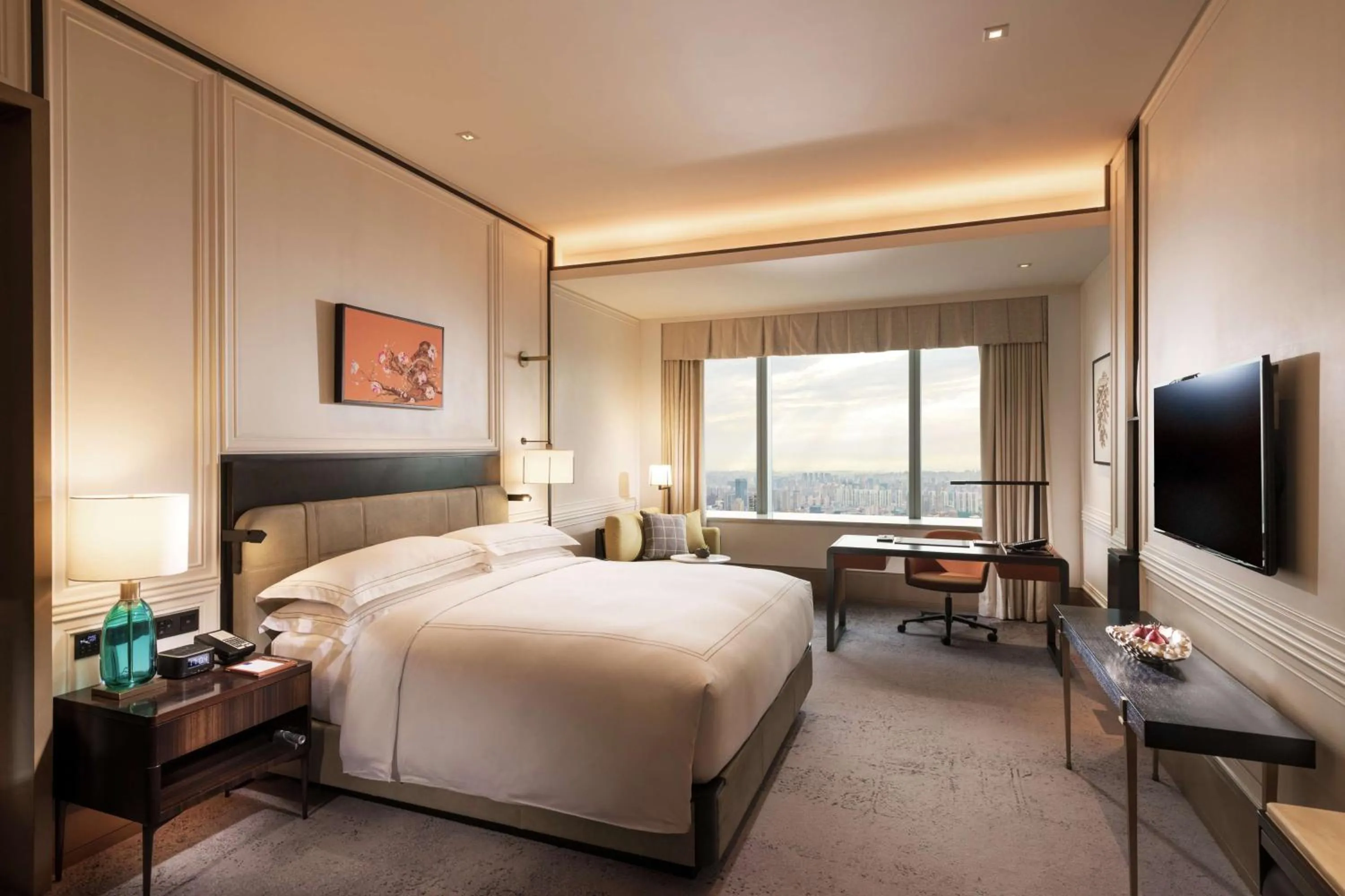 Deluxe King Room in Conrad Shenyang