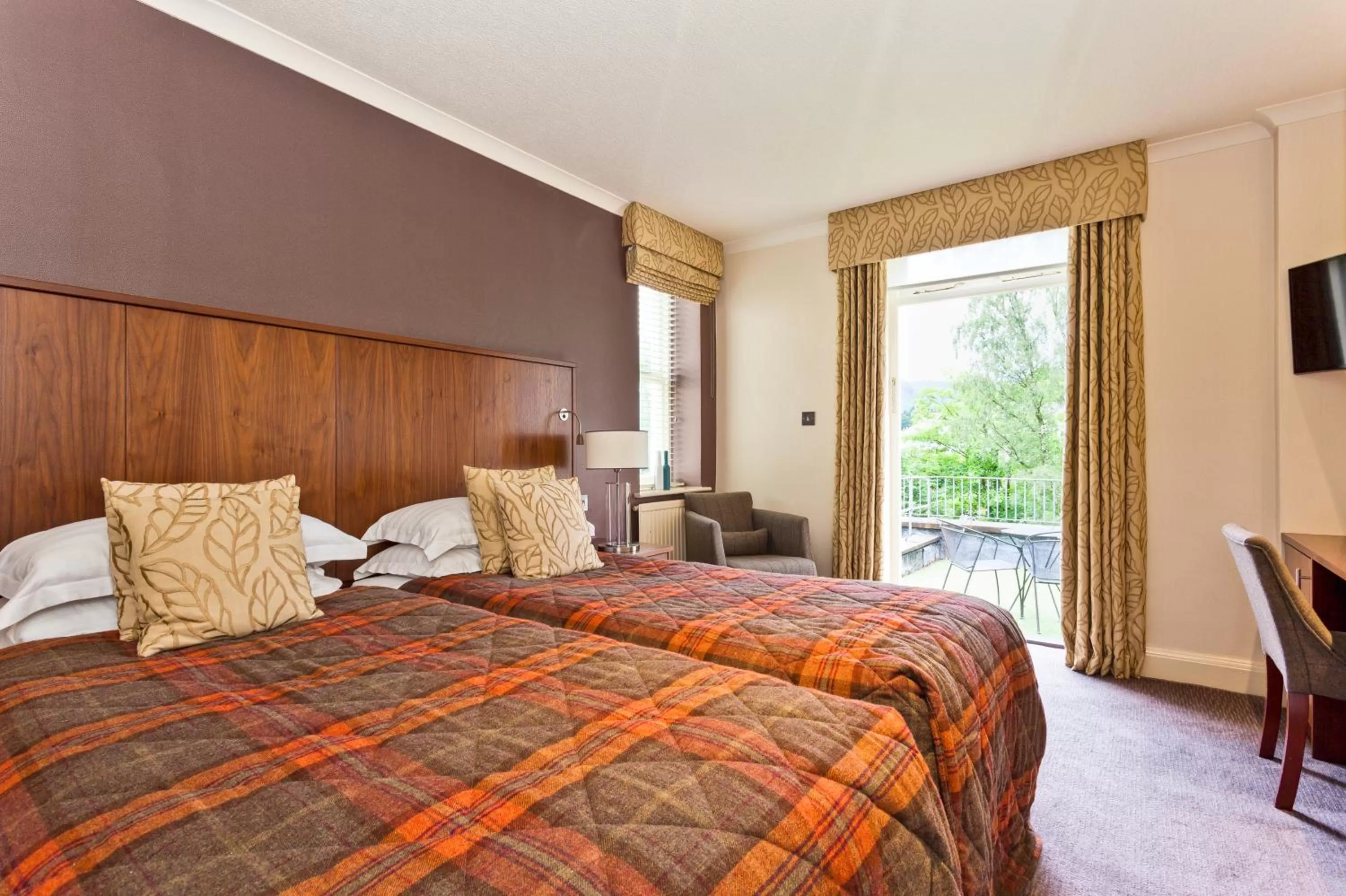 Classic  Twin Room with Balcony in Ambleside Salutation Hotel & Spa