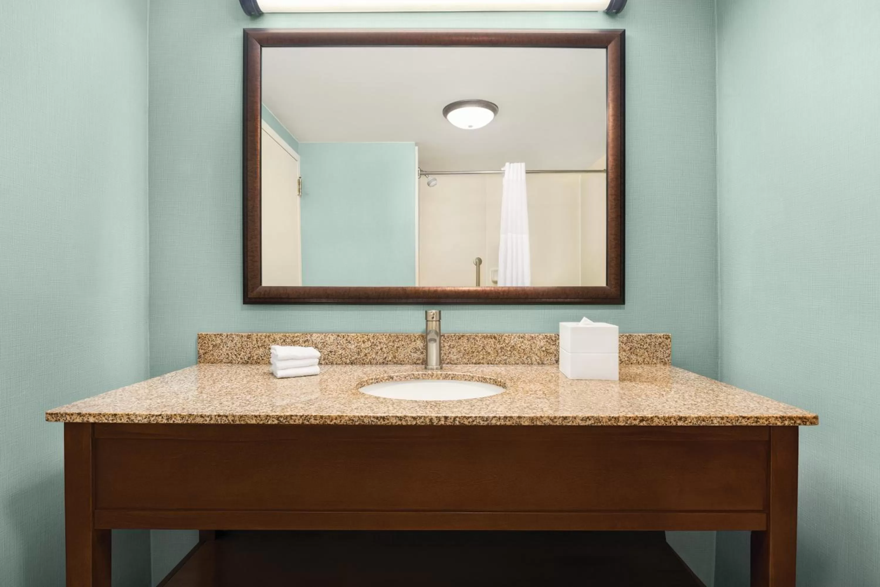 Queen Room with Two Queen Beds - Hearing Accessible in Hampton Inn & Suites Outer Banks/Corolla