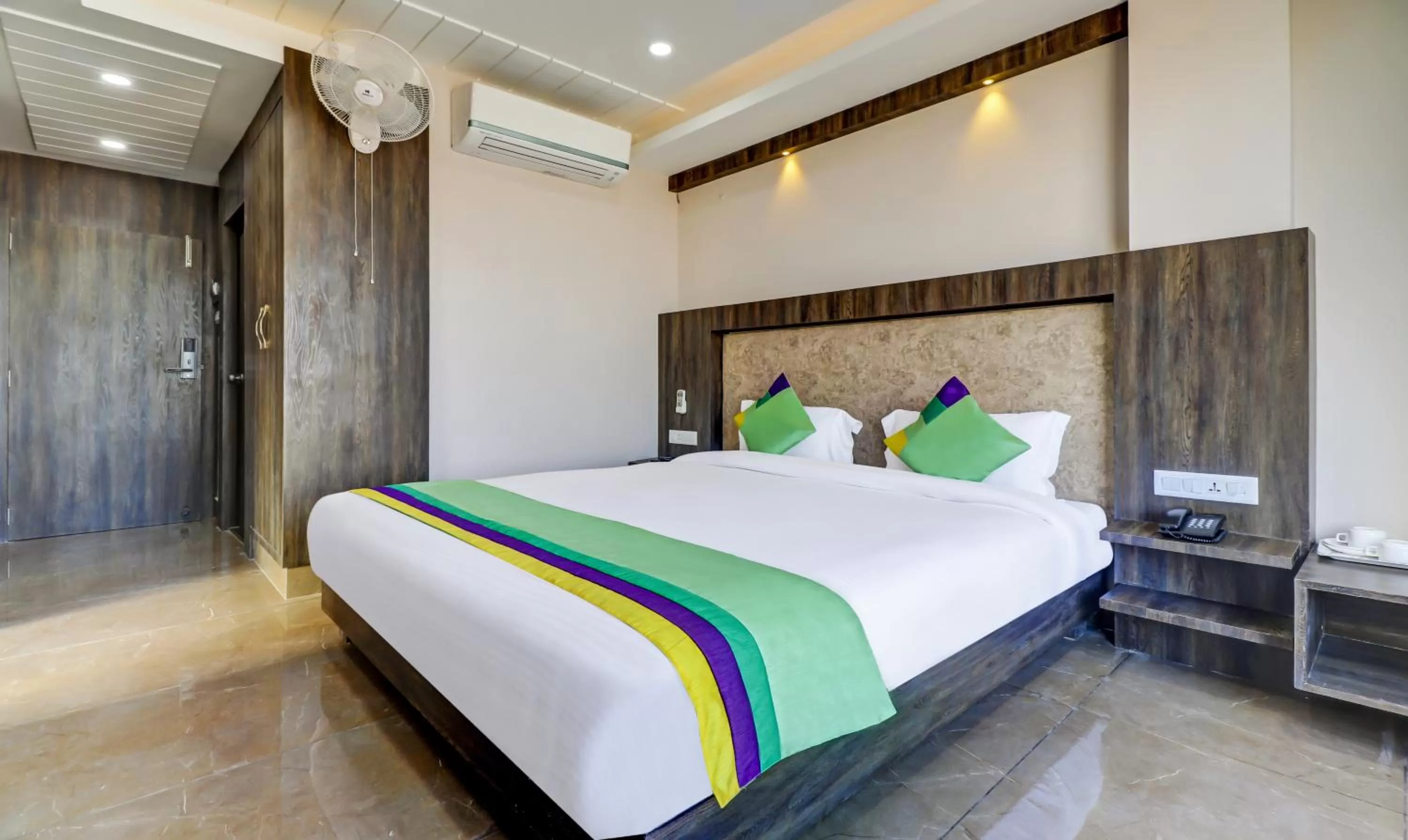 Deluxe Double Room - single occupancy in Hotel Bikalal, Bikaner