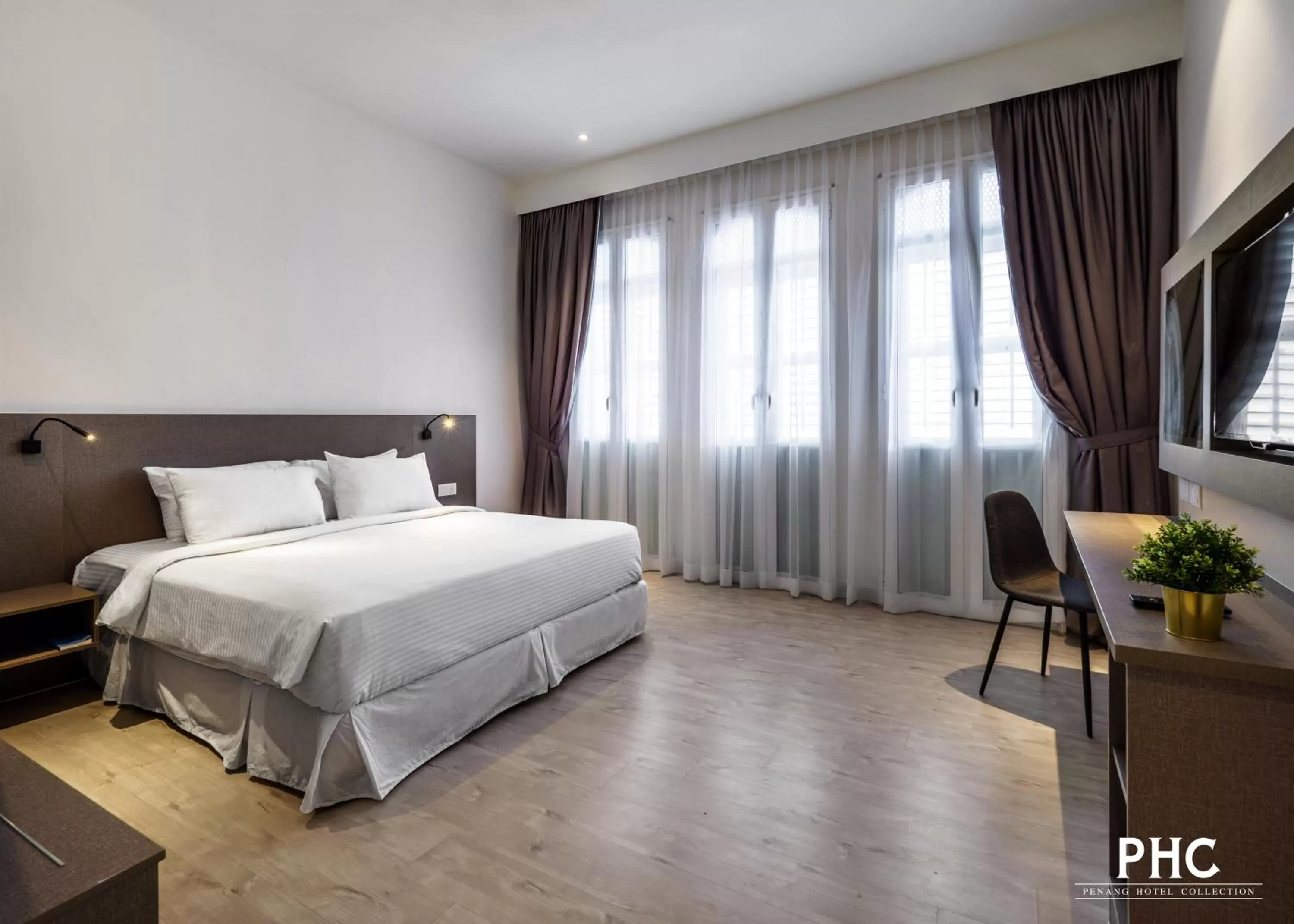 Standard Two-Bedroom Suite @ Hutton Suite in Hutton Central Hotel Managed by The Ascott Limited